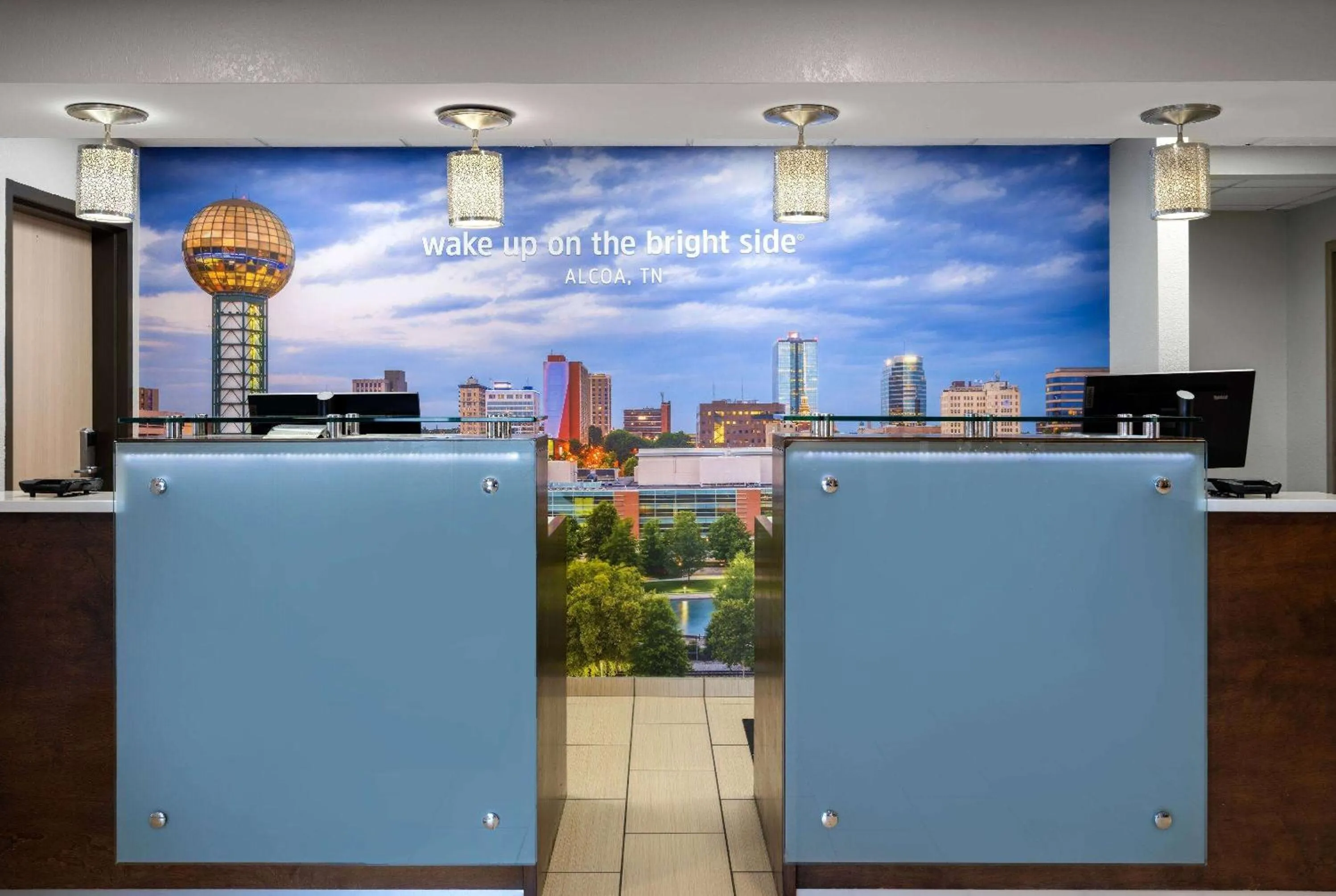 Lobby or reception in La Quinta by Wyndham Knoxville Airport