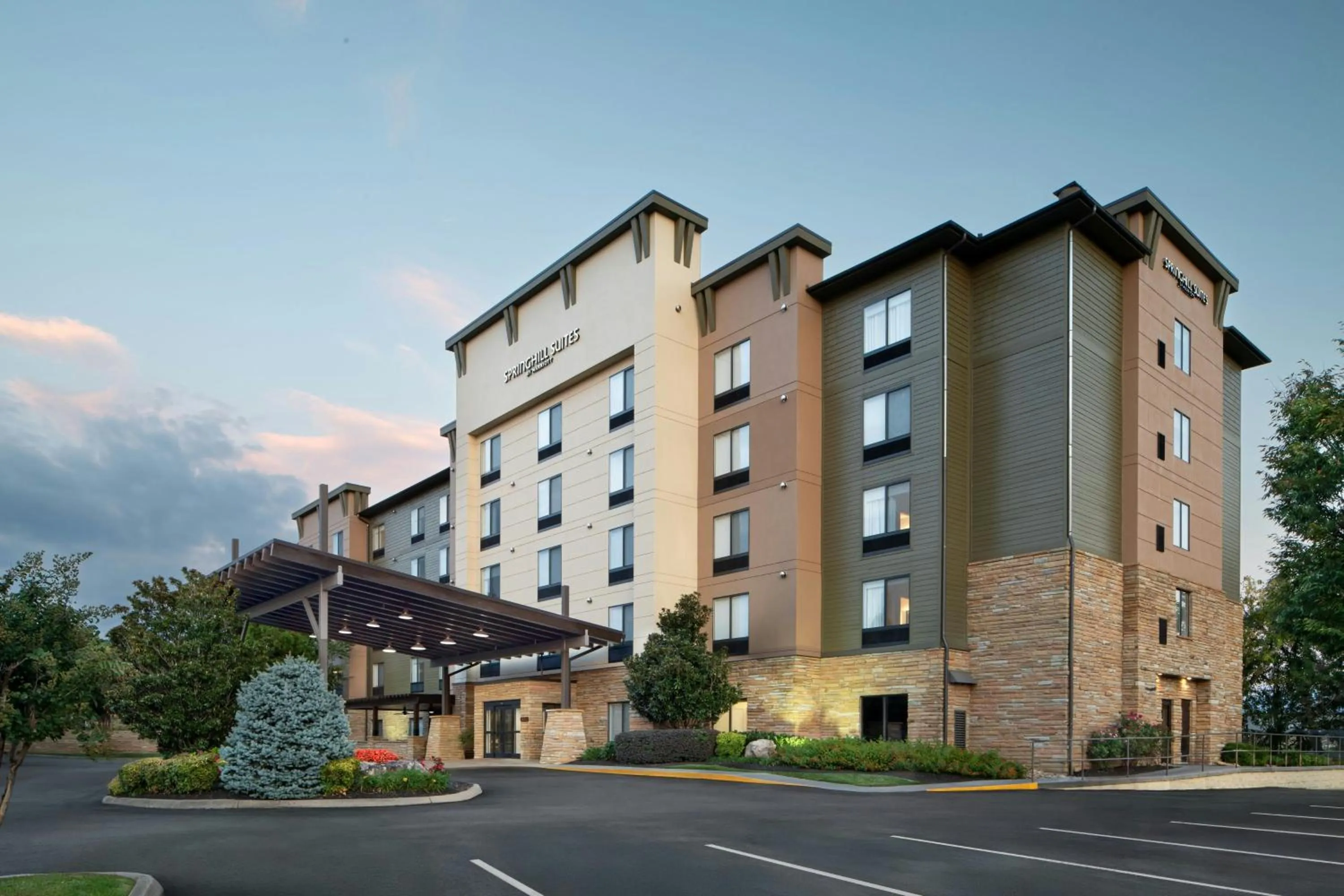 Property building in SpringHill Suites Pigeon Forge