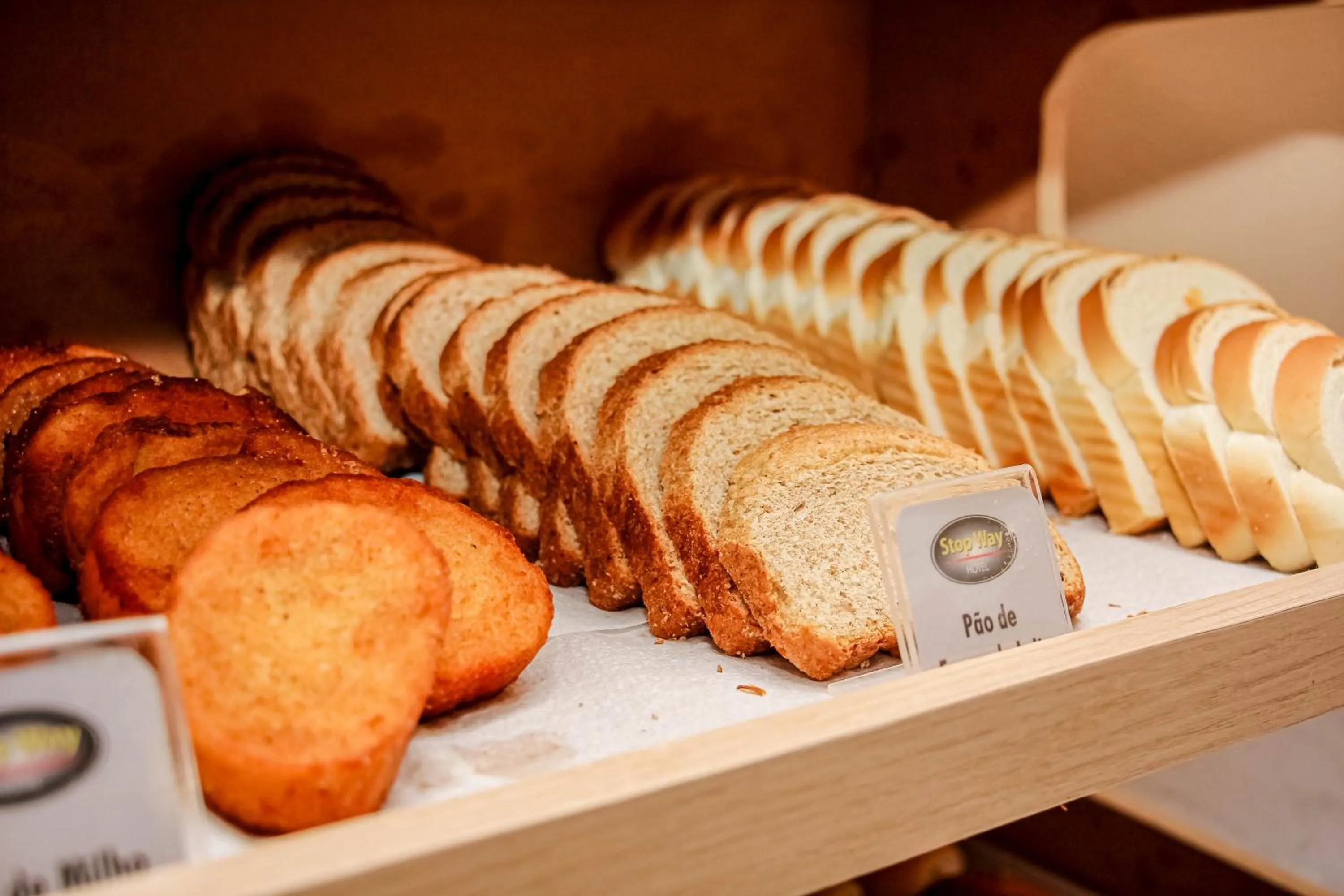Breakfast in Stop Way Hotel São Luís