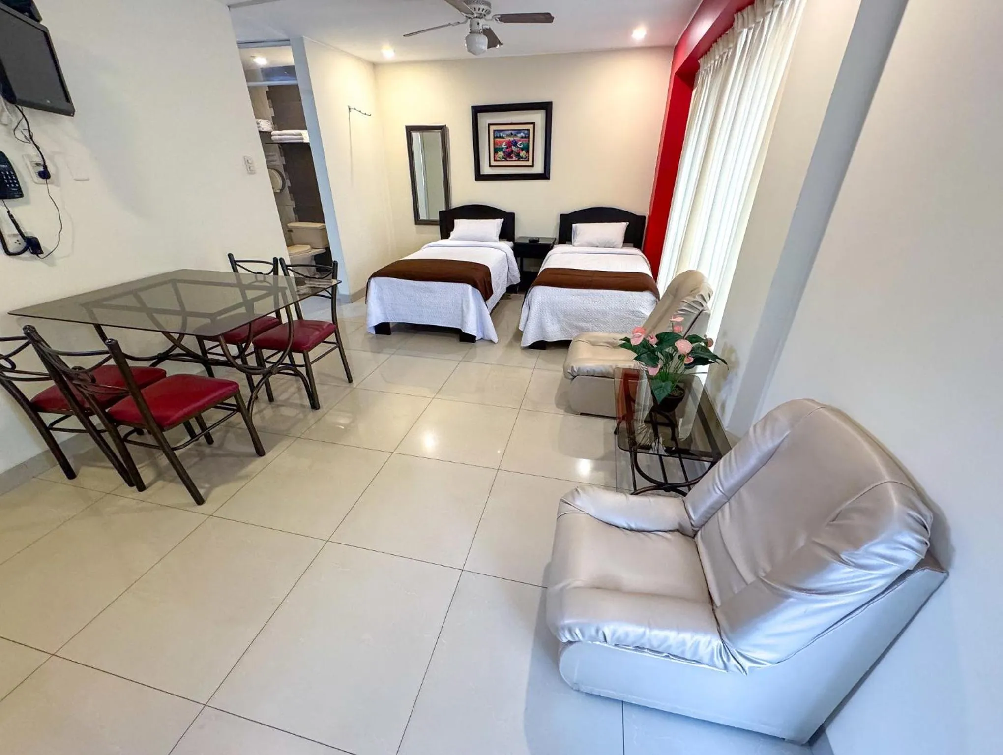 Photo of the whole room, Bed in Casa Fanning Hotel