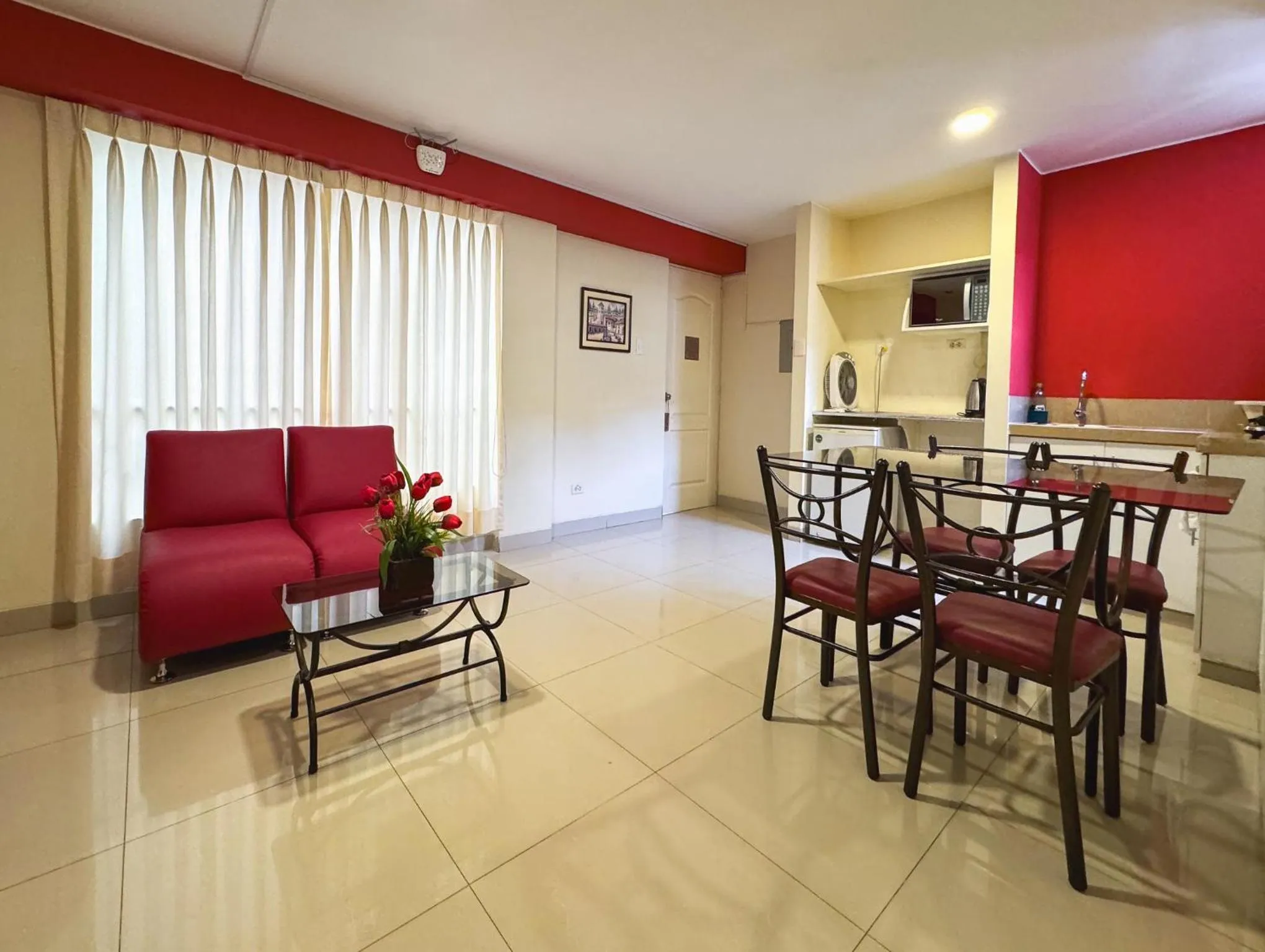 Dining area in Casa Fanning Hotel