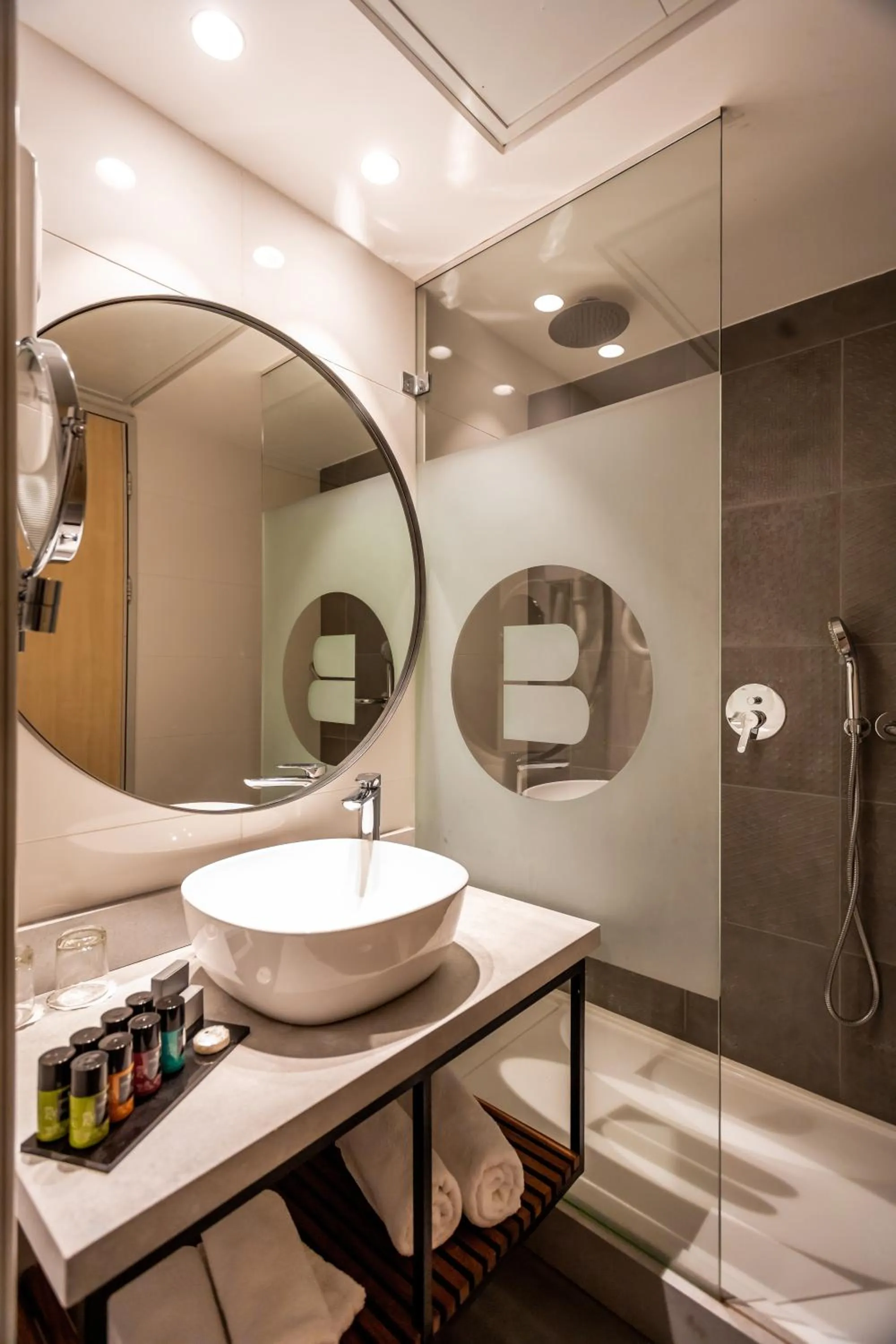 Bathroom in Ramada by Wyndham Ramat Gan