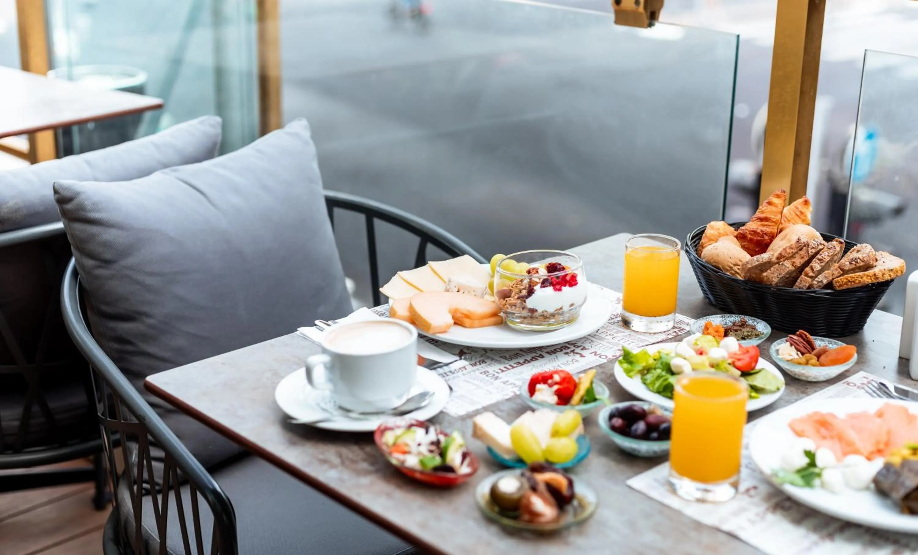 Balcony/Terrace in Ramada by Wyndham Ramat Gan