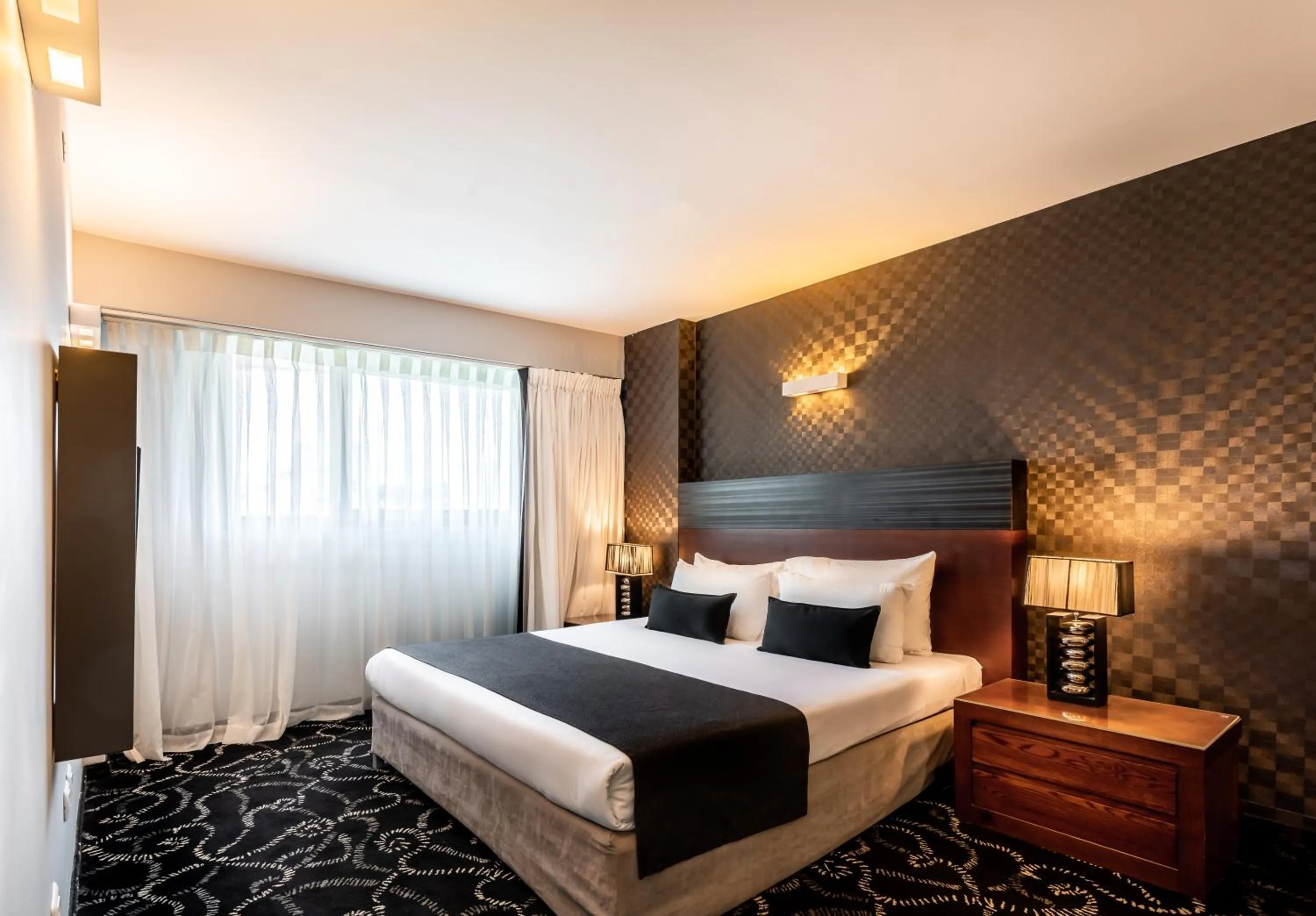 Bed in Ramada by Wyndham Ramat Gan