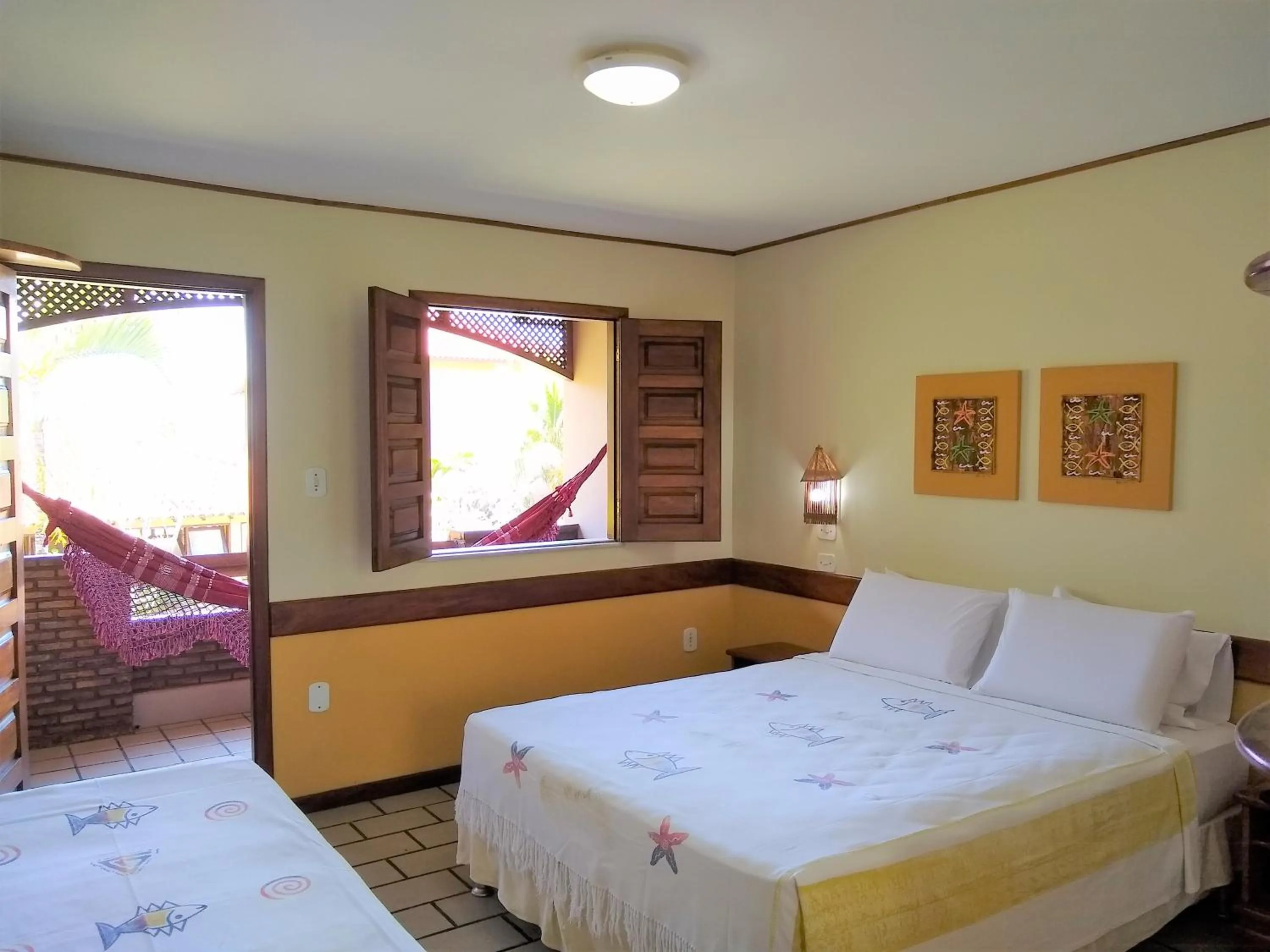 Balcony/Terrace, Bed in Pousada do Mar