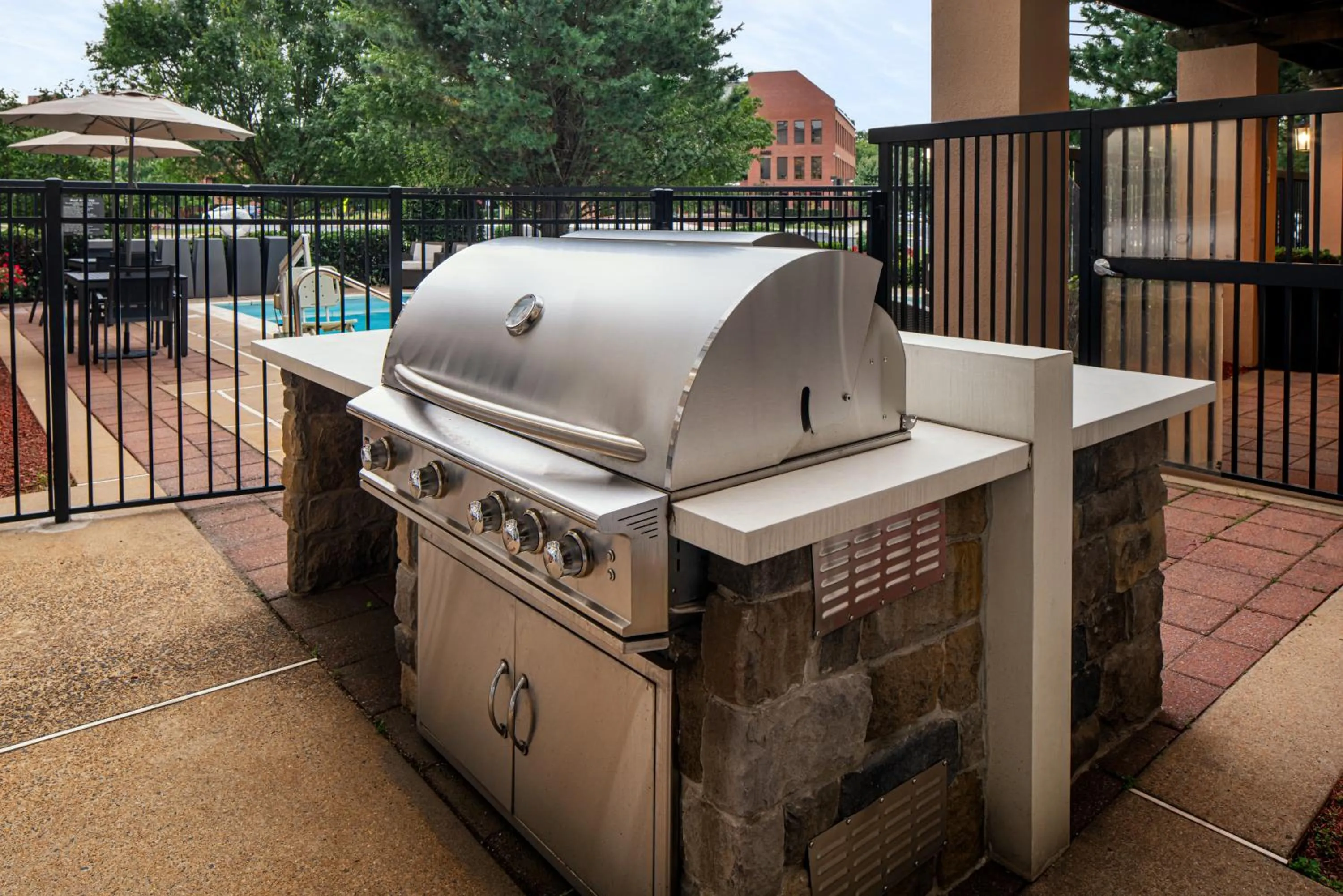 BBQ facilities in Residence Inn by Marriott Tysons
