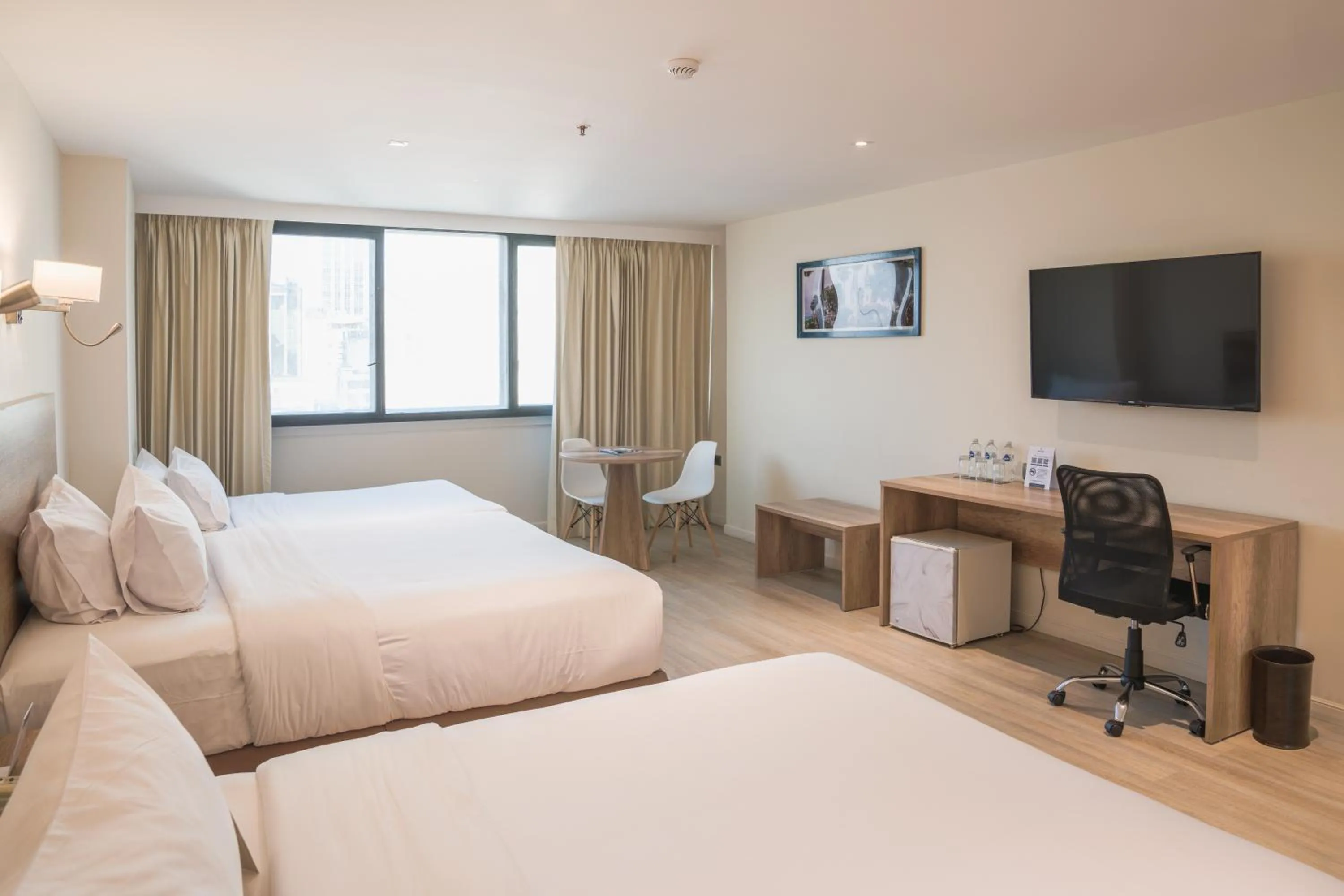 Photo of the whole room, Bed in Unipark by Oro Verde Hotels