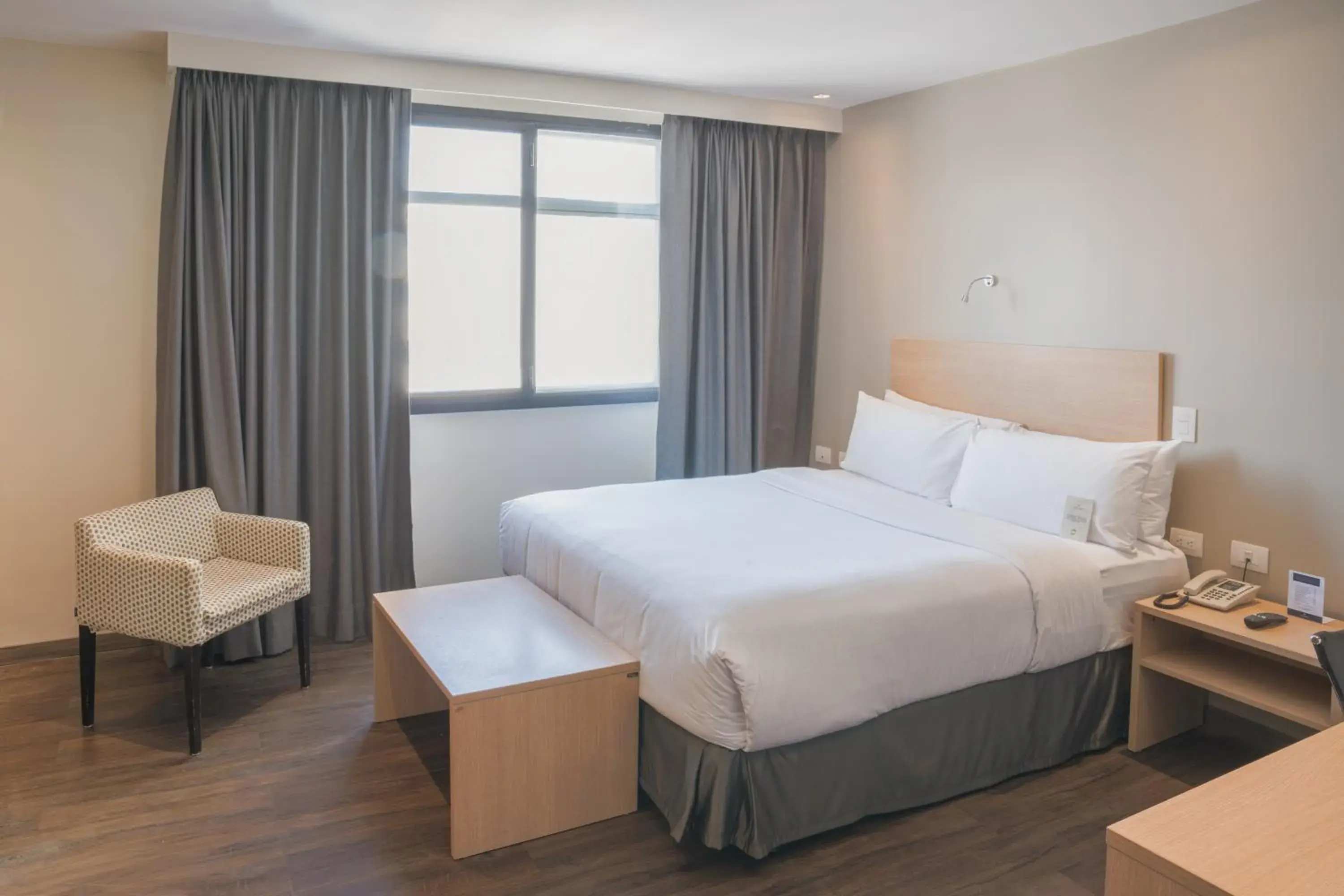 Standard Queen Room in Unipark by Oro Verde Hotels Standard Queen Room in Unipark by Oro Verde Hotels