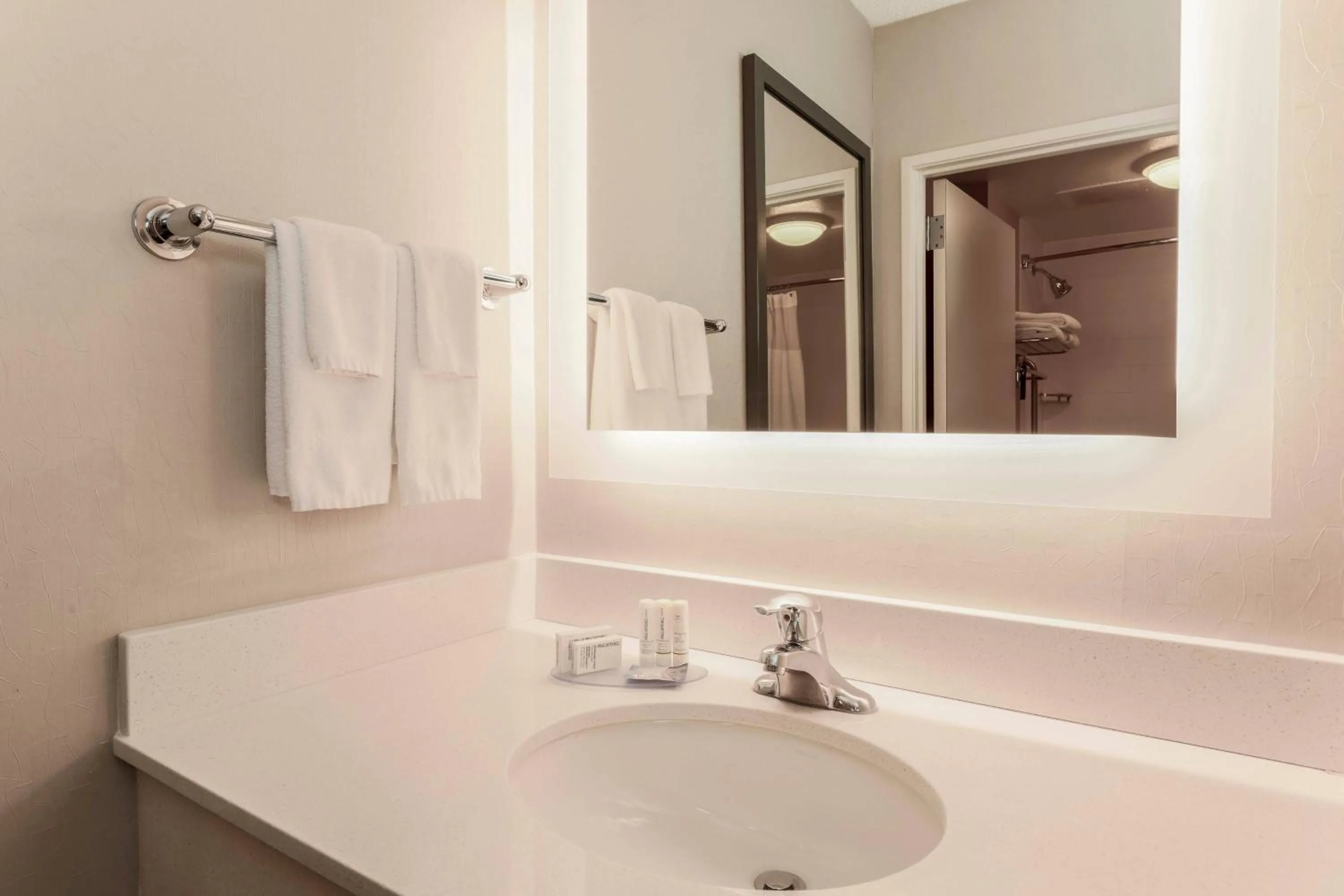 Bathroom in SpringHill Suites by Marriott Yuma