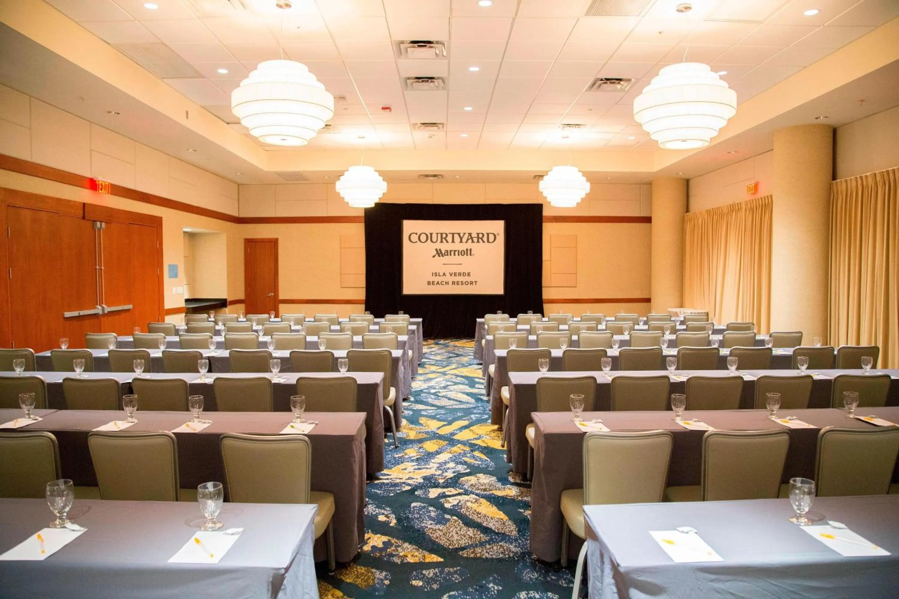 Meeting/conference room in Courtyard by Marriott Isla Verde Beach Resort