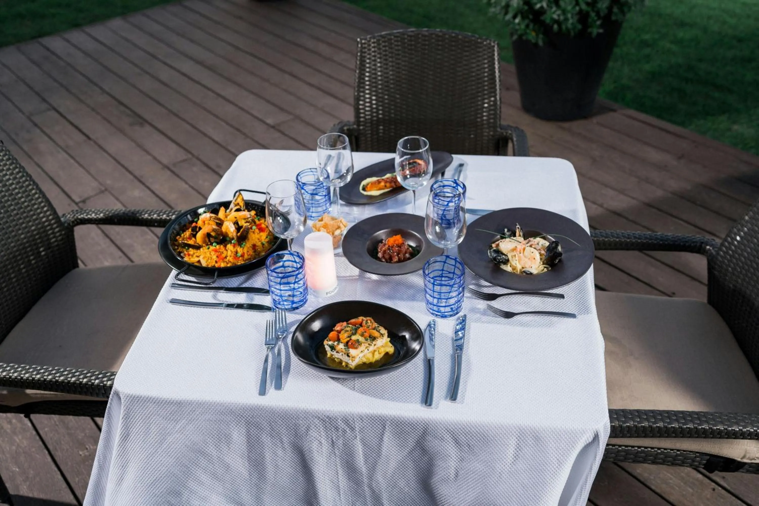 Restaurant/places to eat in Courtyard by Marriott Isla Verde Beach Resort