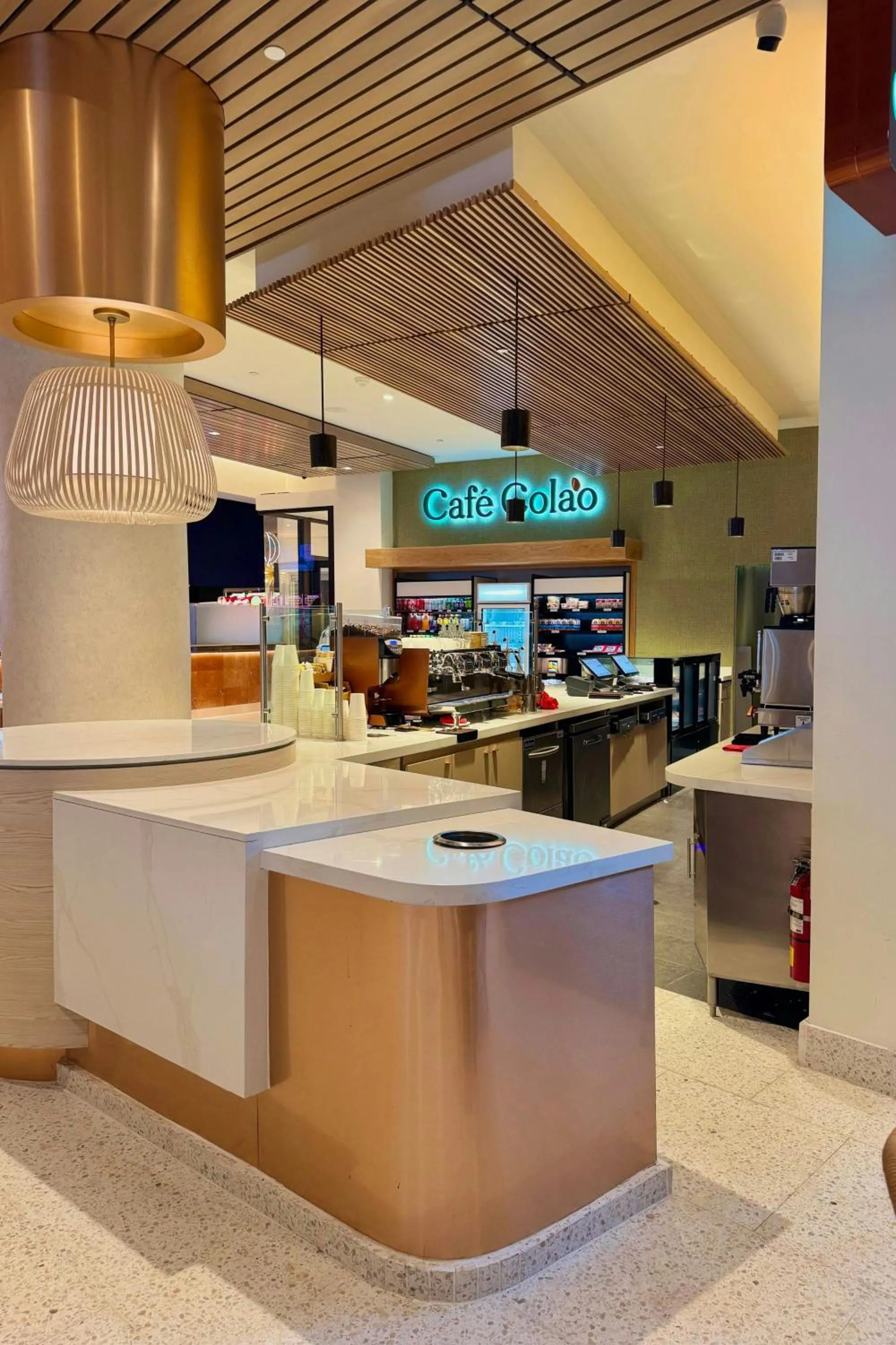 Restaurant/places to eat in Courtyard by Marriott Isla Verde Beach Resort