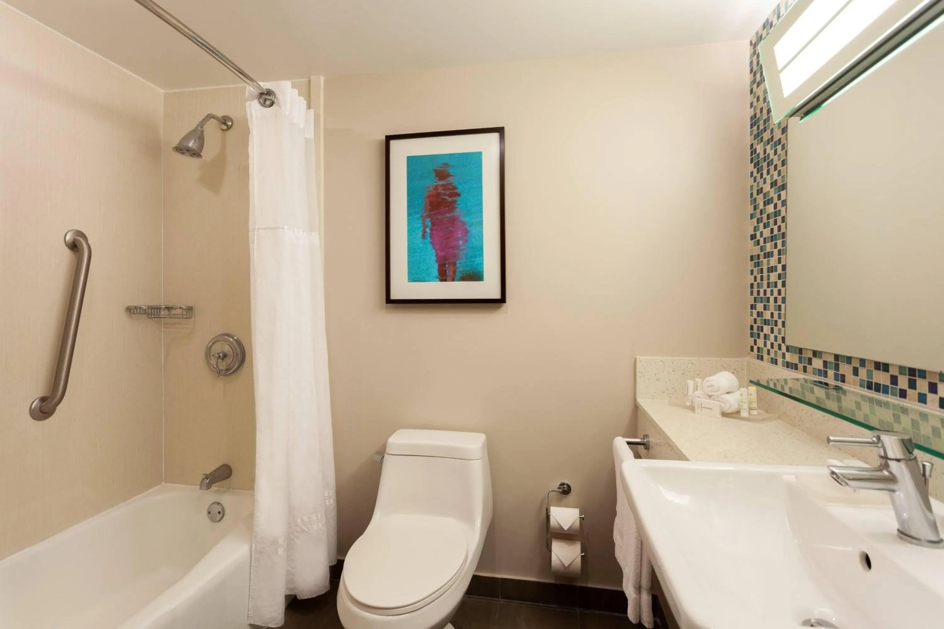 Bathroom in Courtyard by Marriott Isla Verde Beach Resort