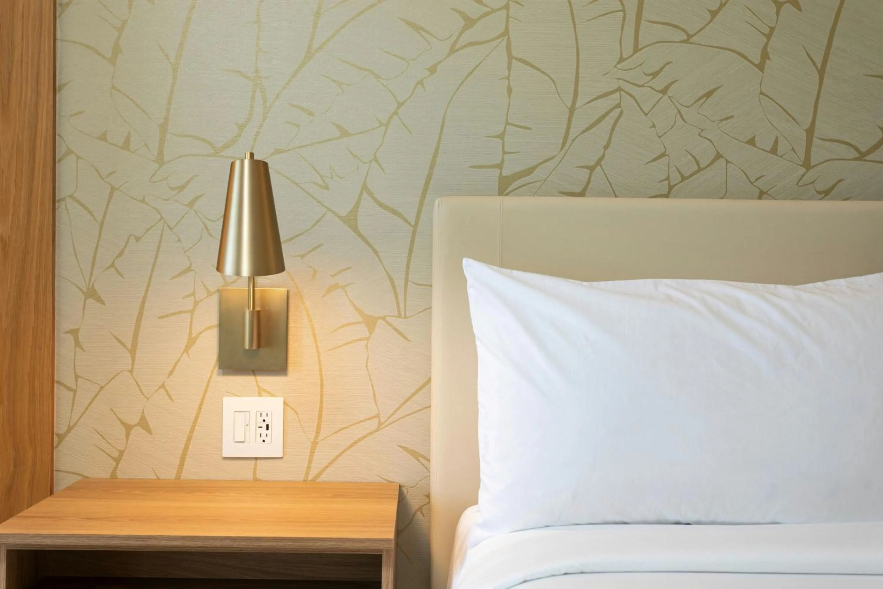 Photo of the whole room, Bed in Courtyard by Marriott Isla Verde Beach Resort