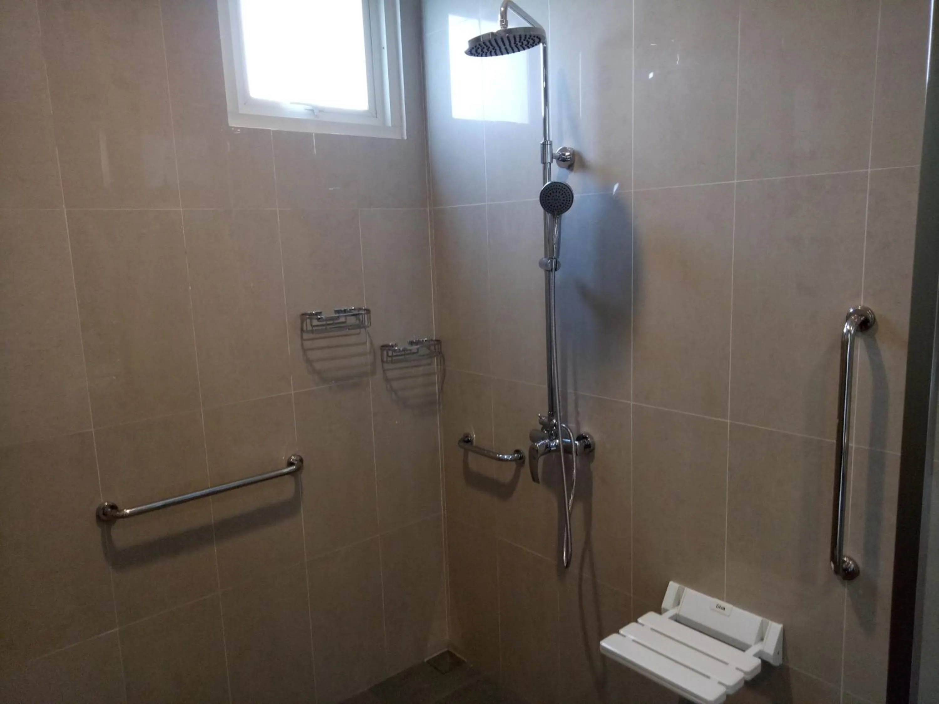 Bathroom in Arainn Bed & Breakfast Tretes Prigen by ecommerceloka