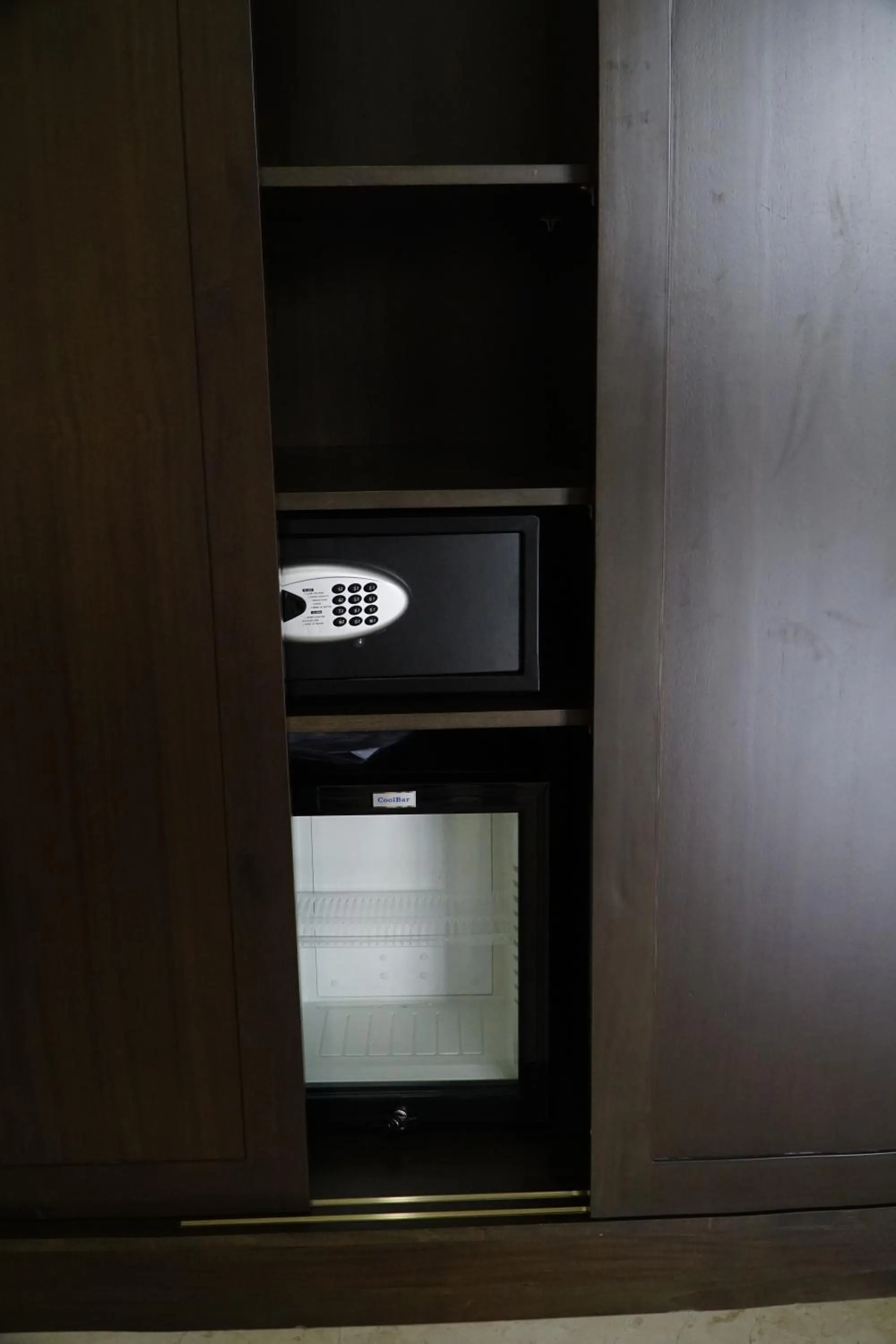 safe in Arainn Bed & Breakfast Tretes Prigen by ecommerceloka