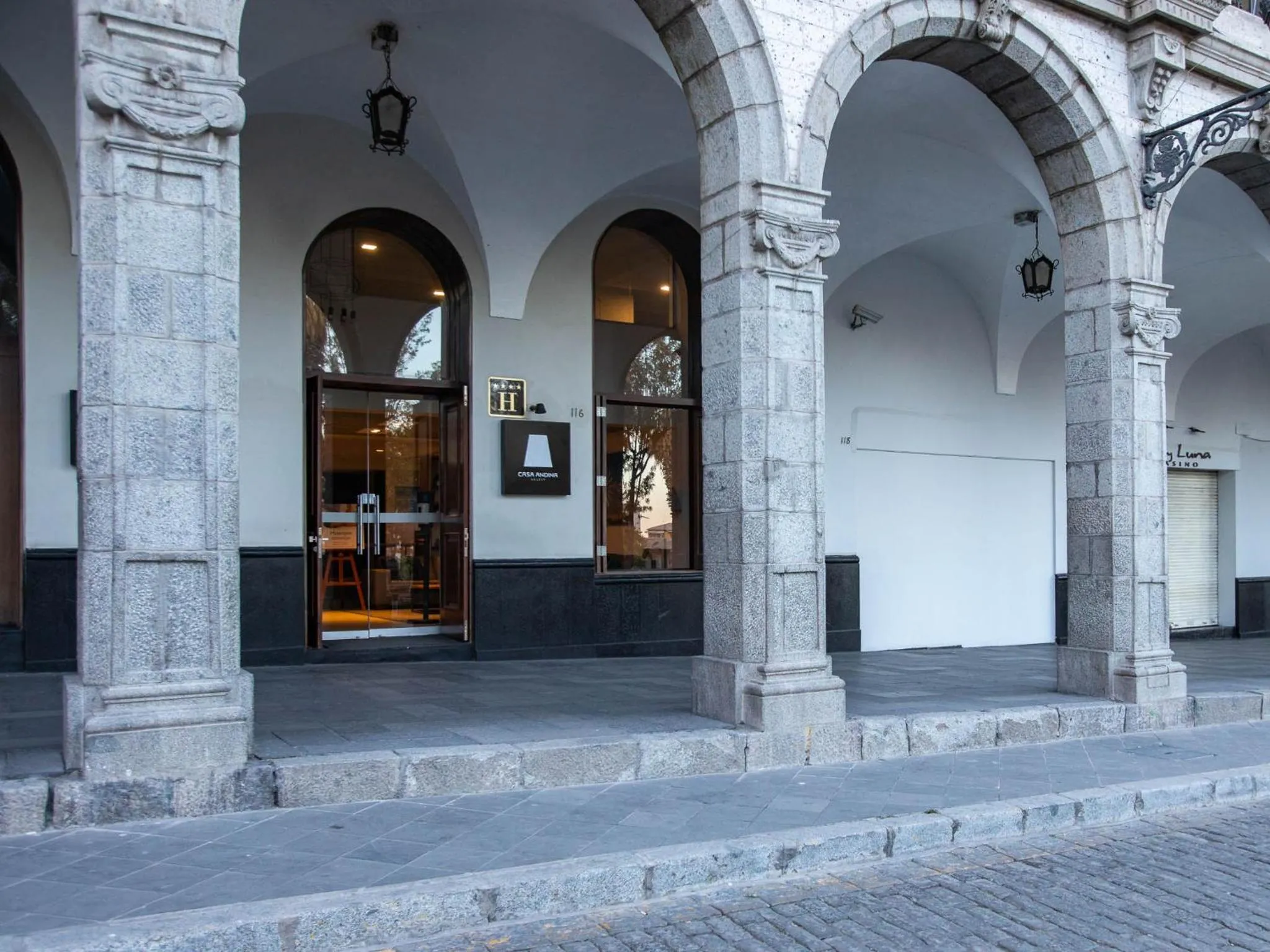 Facade/entrance in Casa Andina Select Arequipa Plaza