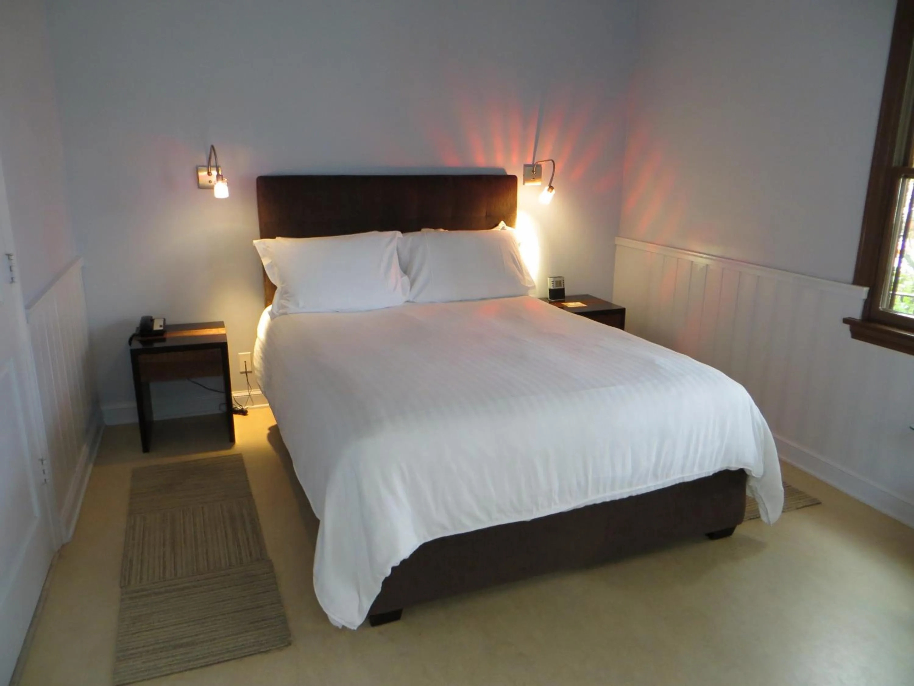 Bedroom, Bed in Casa Del Mar Inn