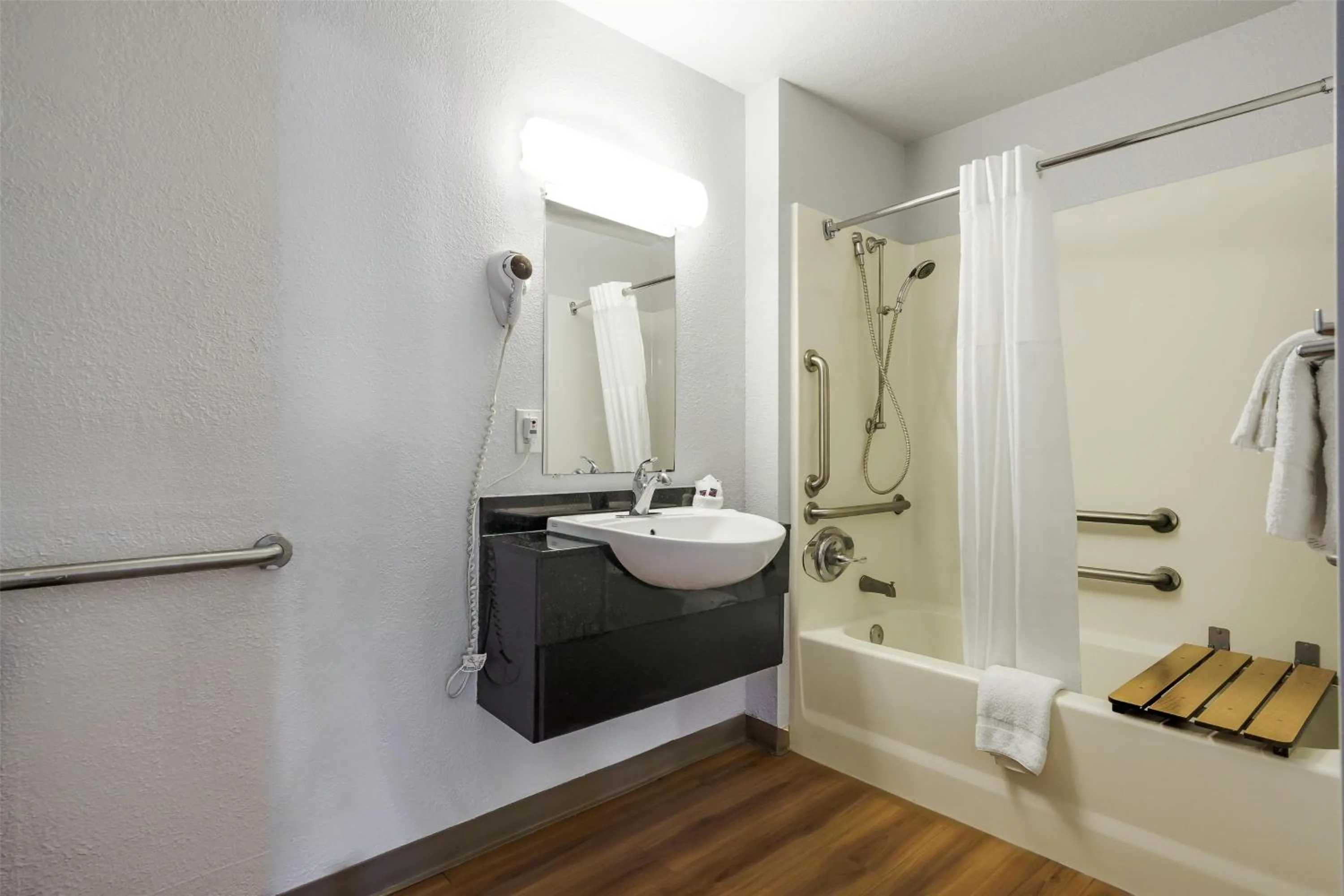 Bedroom in Motel 6-Fremont, CA - North