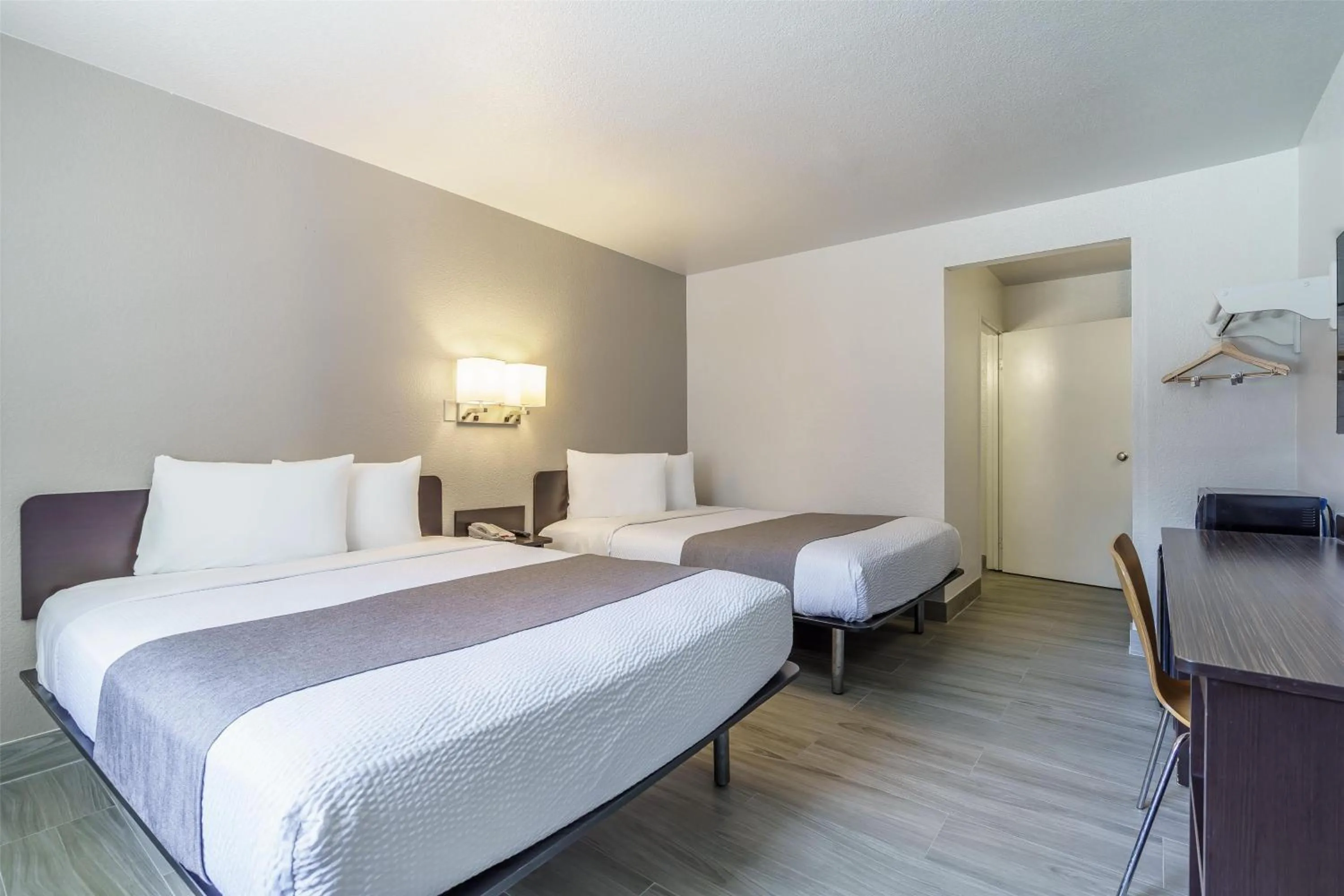 Bedroom, Bed in Motel 6-Fremont, CA - North