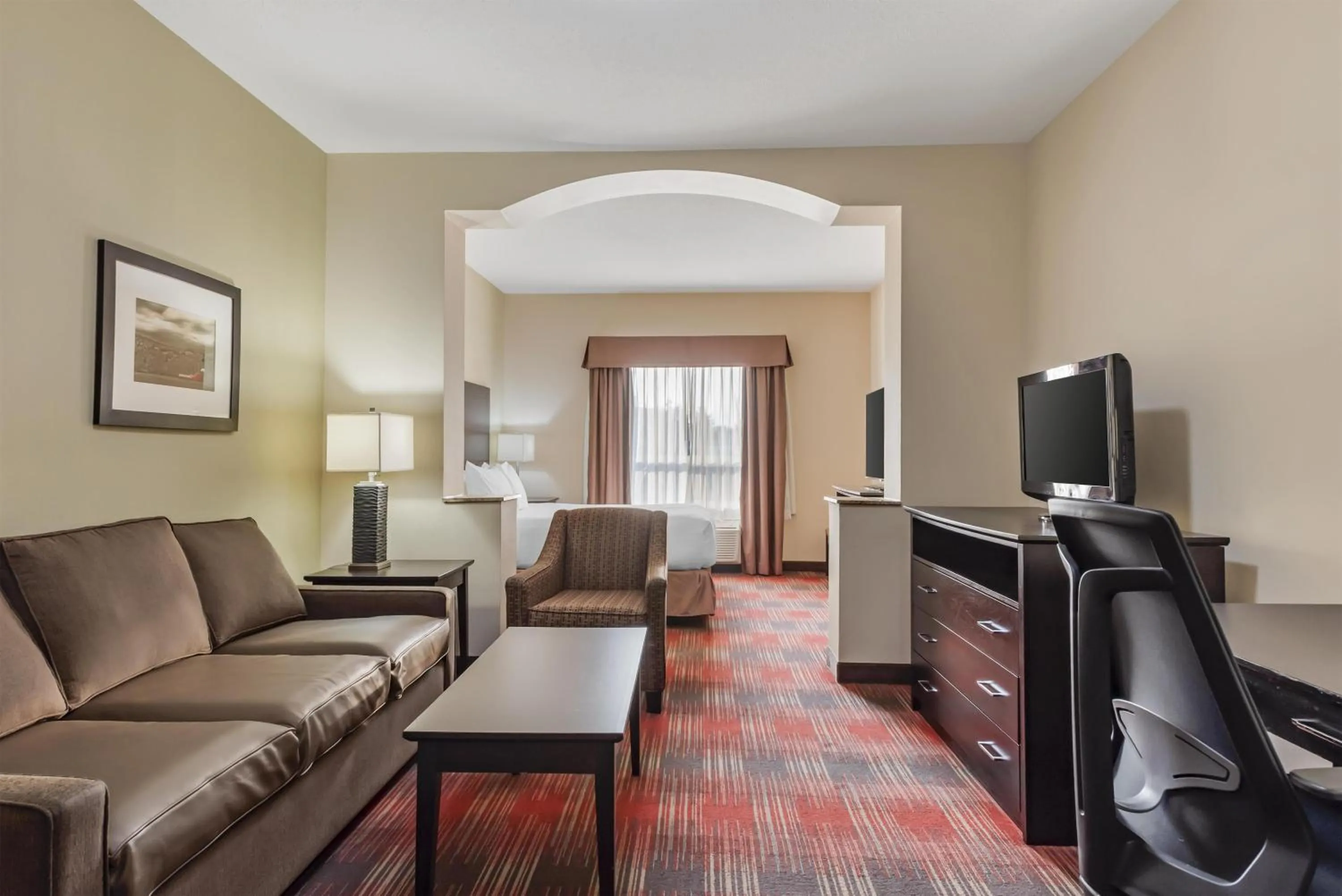 Bedroom in Best Western Plus Red Deer Inn & Suite