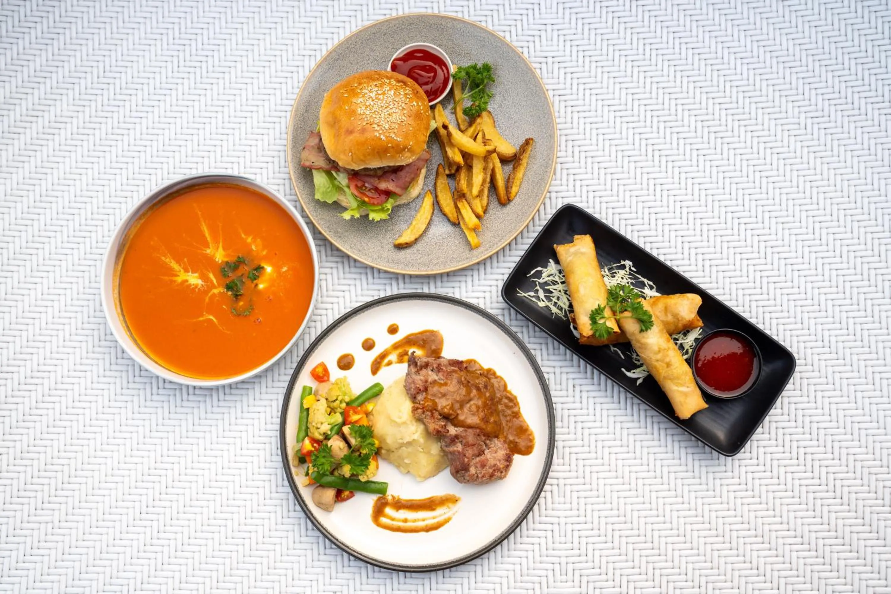 Food in Dewi Sri Hotel