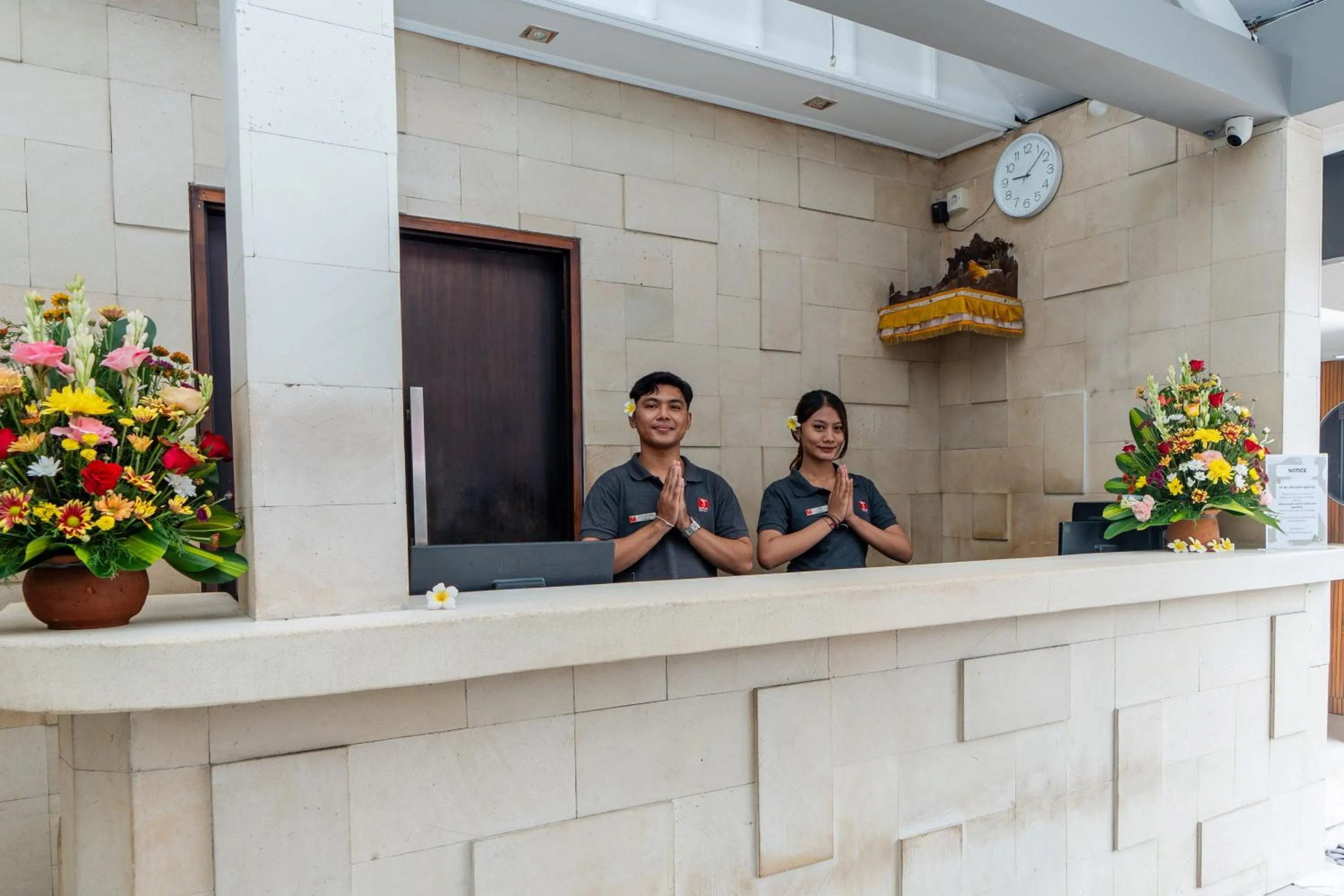 Lobby or reception in Dewi Sri Hotel