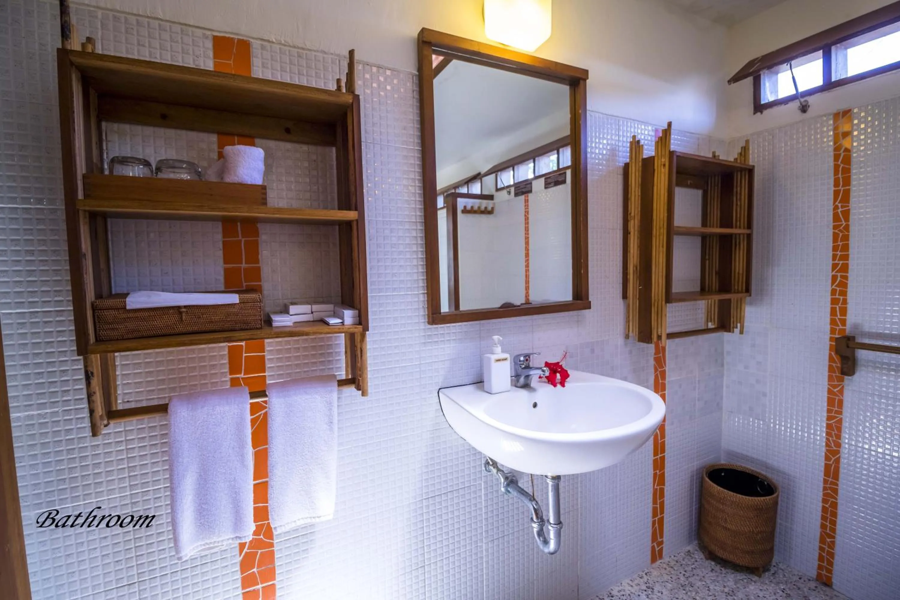 Bathroom in Cocotinos Manado