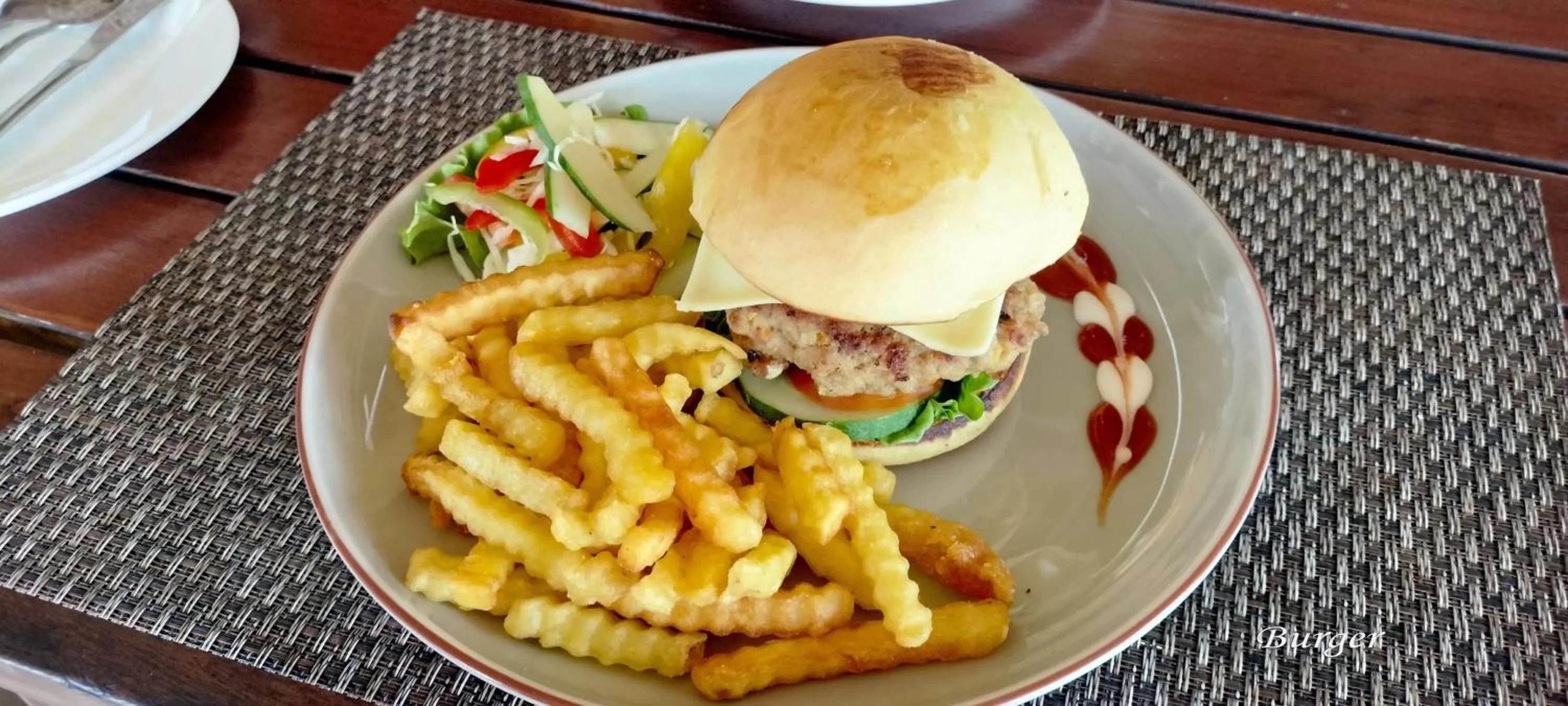 Food and drinks in Cocotinos Manado