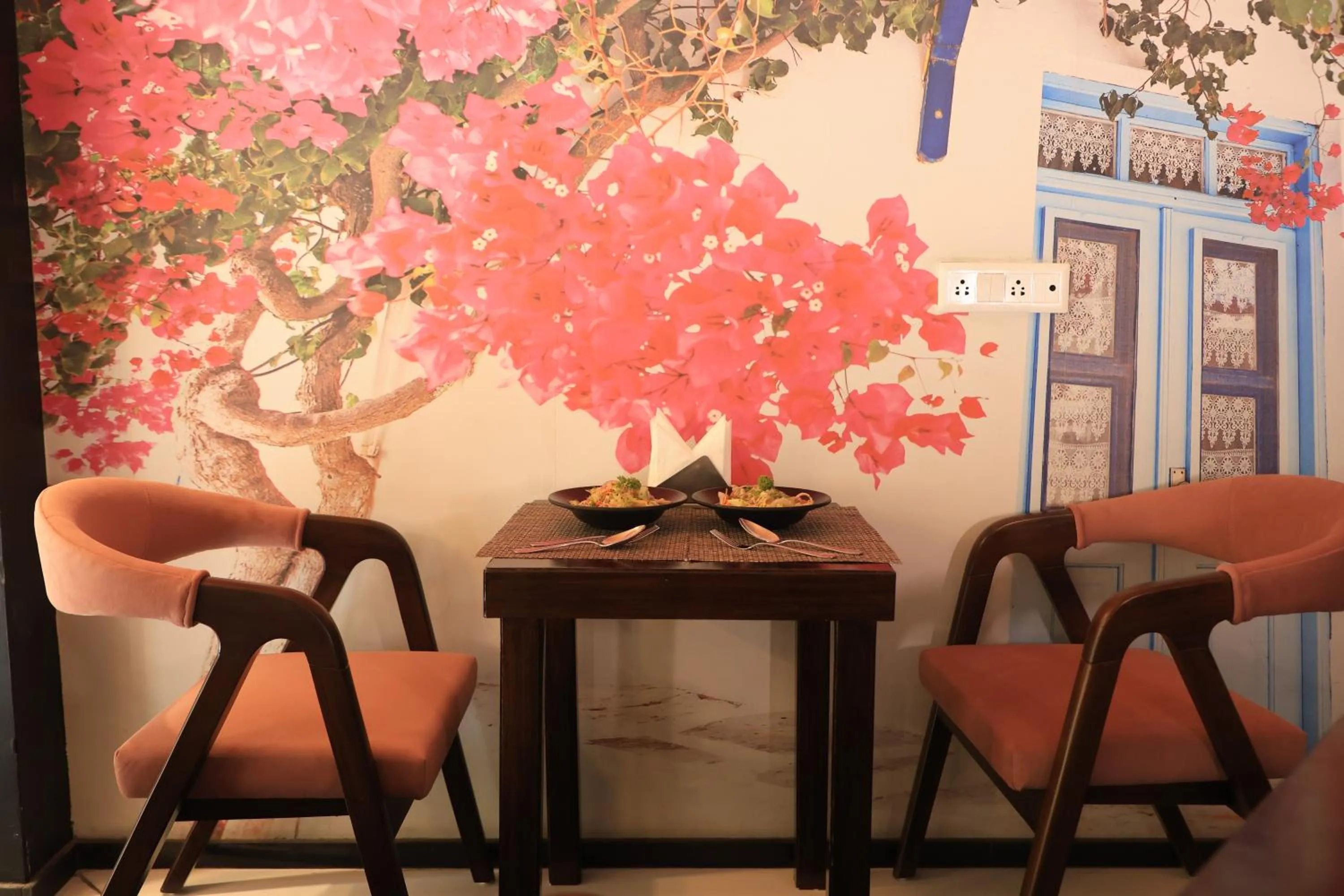 Restaurant/places to eat in Hotel Natraj Rishikesh