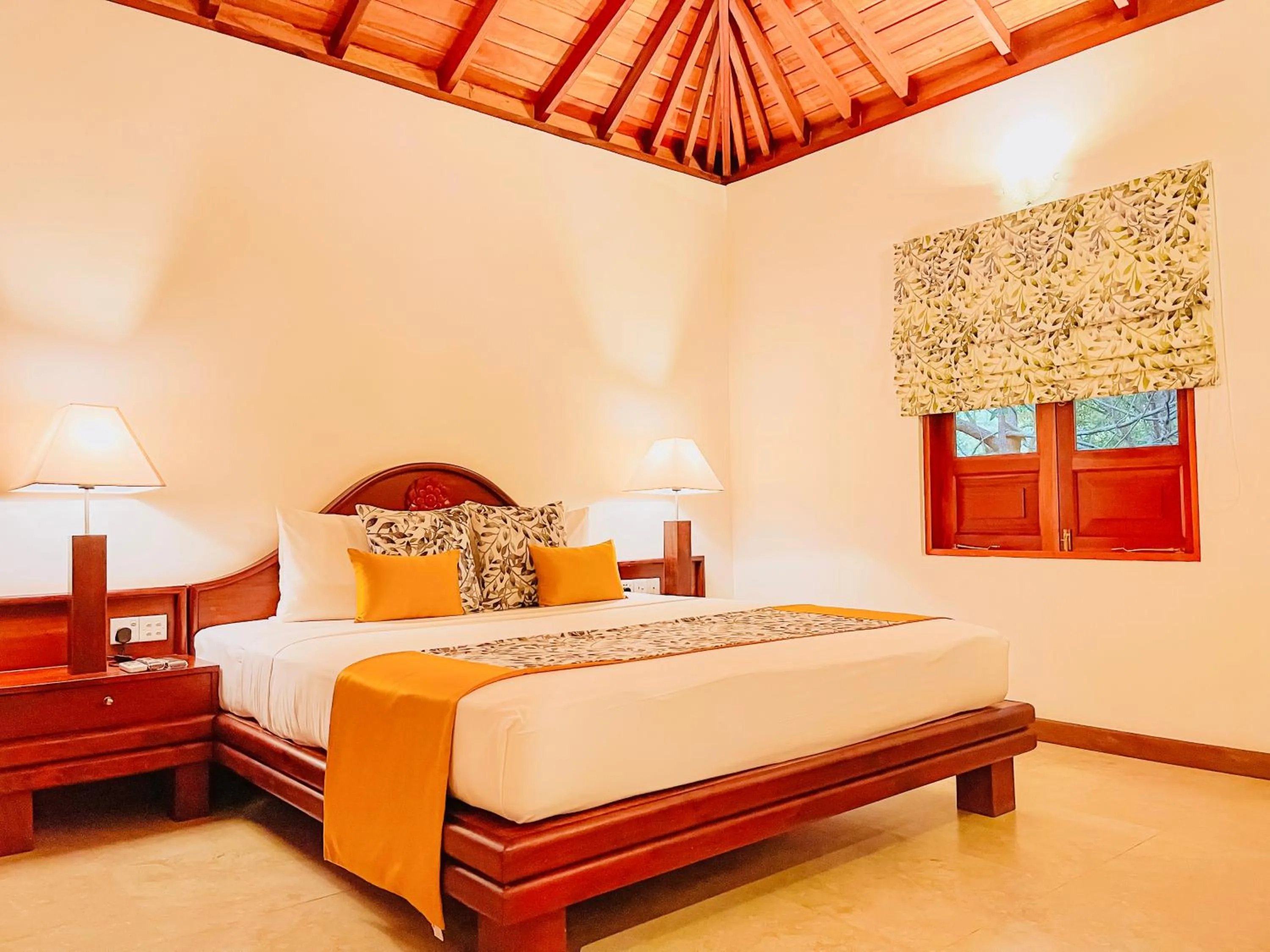 Bed in Amaya Lake Dambulla