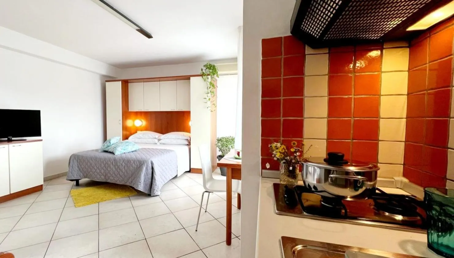 Bed in Residence I Girasoli