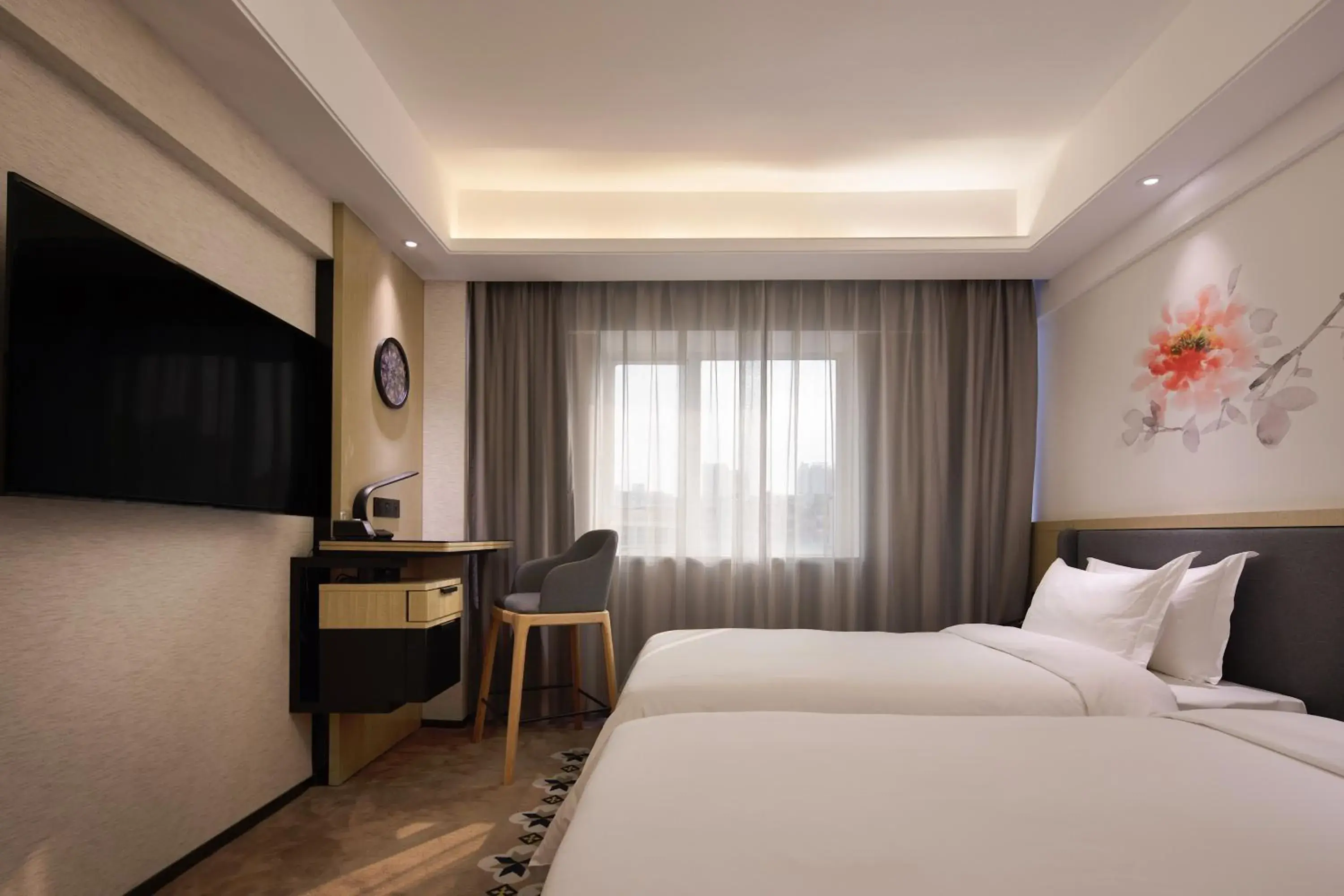 Deluxe Twin Room in Paco Hotel Guangzhou Jiangtai Road Metro Branch - Free Shuttle Bus For Canton Fair And Subway Station Nearby Deluxe Twin Room in Paco Hotel Guangzhou Jiangtai Road Metro Branch - Free Shuttle Bus For Canton Fair And Subway Station Nearby