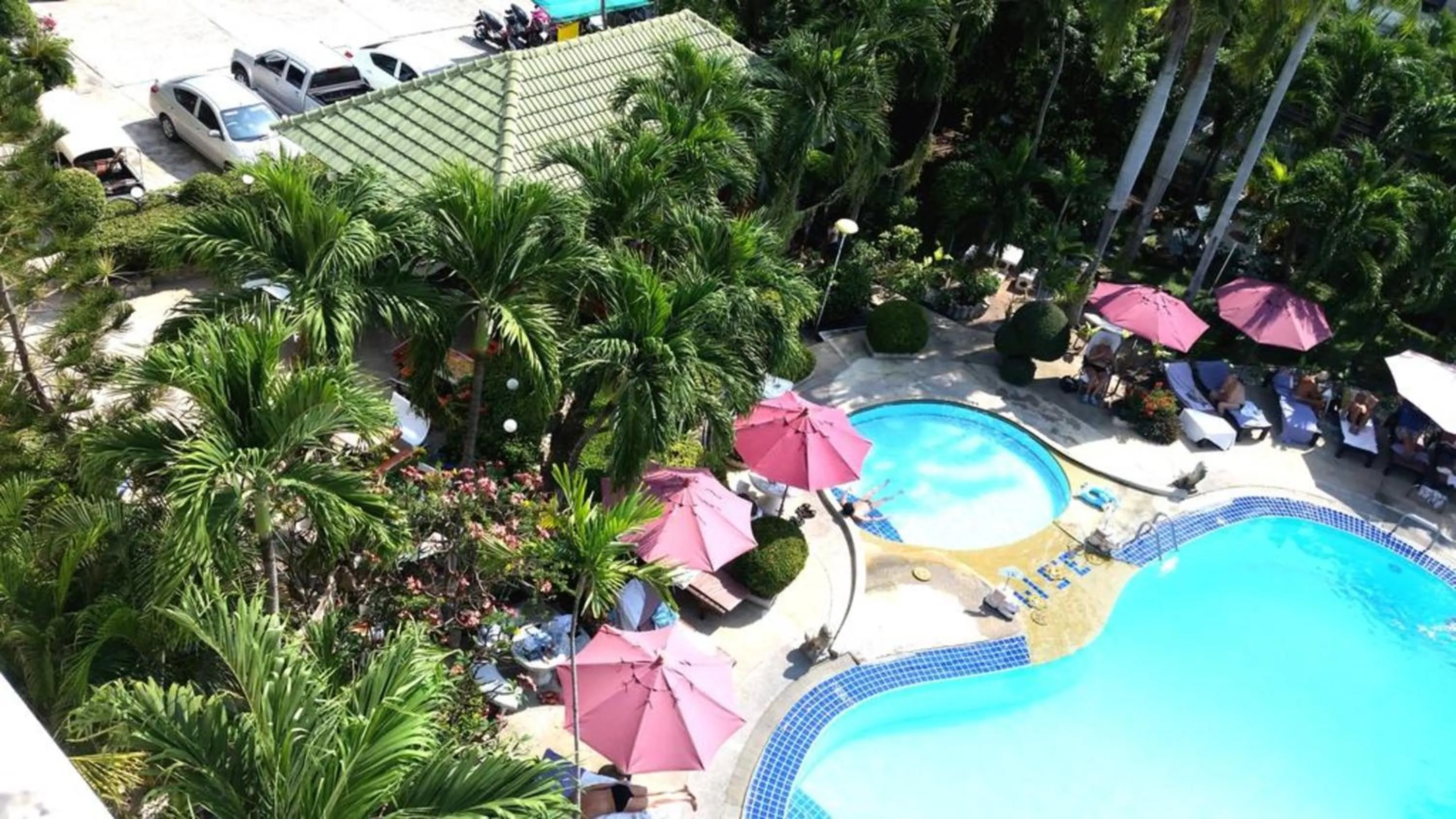 Pool view in Hotel Romeo Palace Pattaya