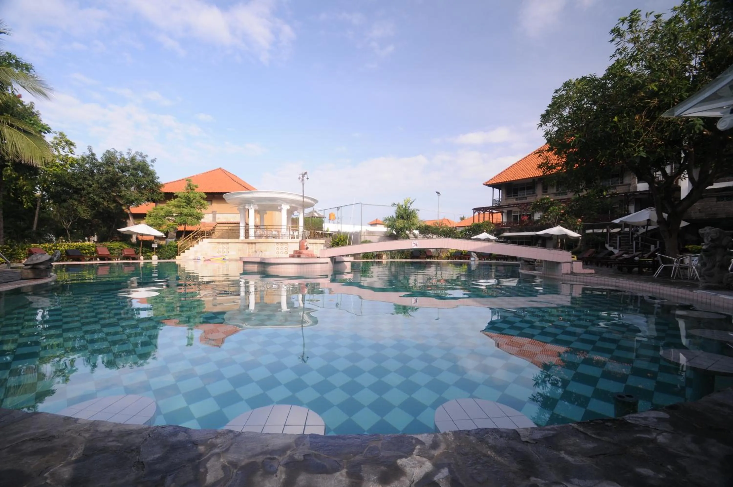 Swimming pool in Melasti Beach Resort & Spa Legian