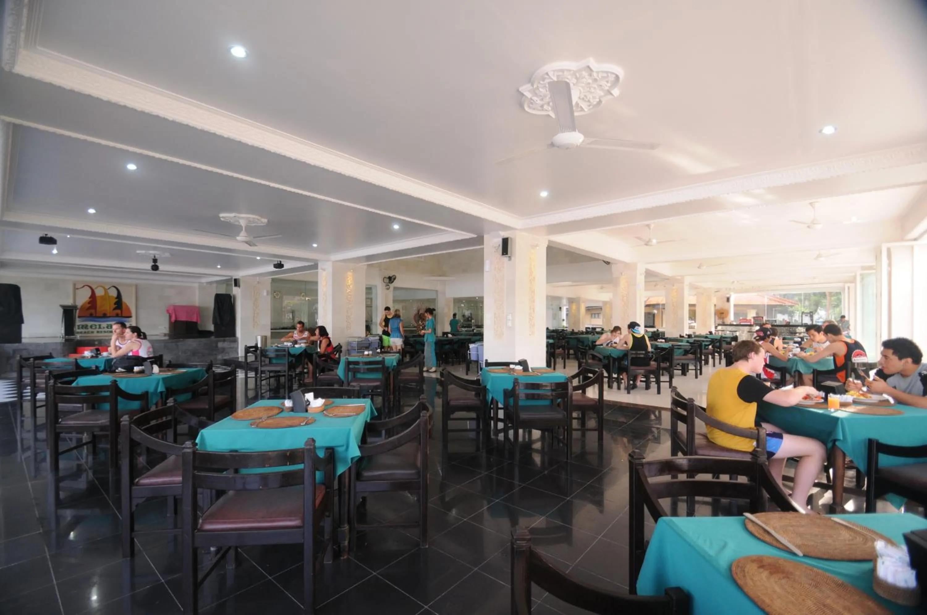 Restaurant/places to eat in Melasti Beach Resort & Spa Legian