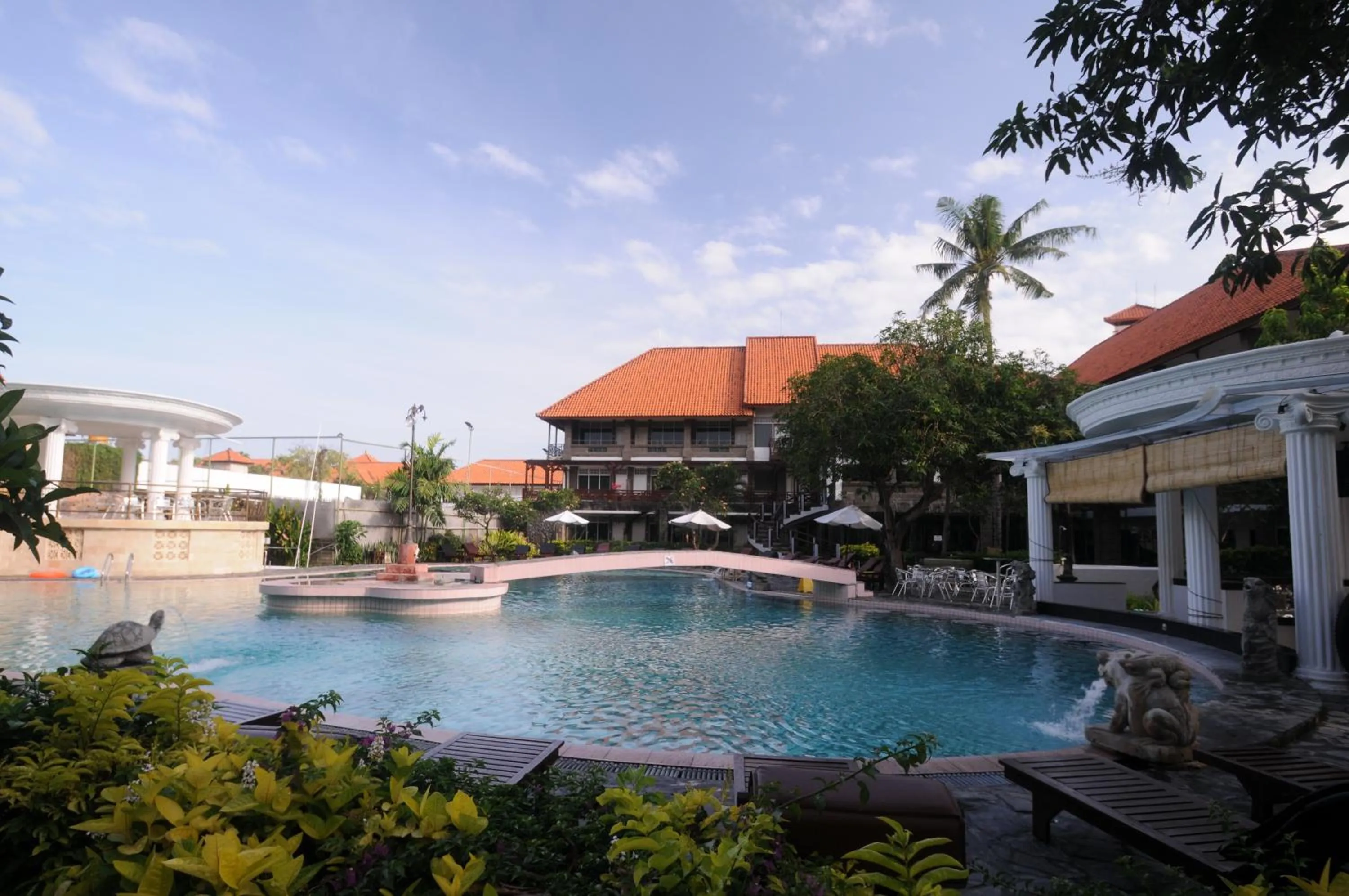 Swimming pool in Melasti Beach Resort & Spa Legian
