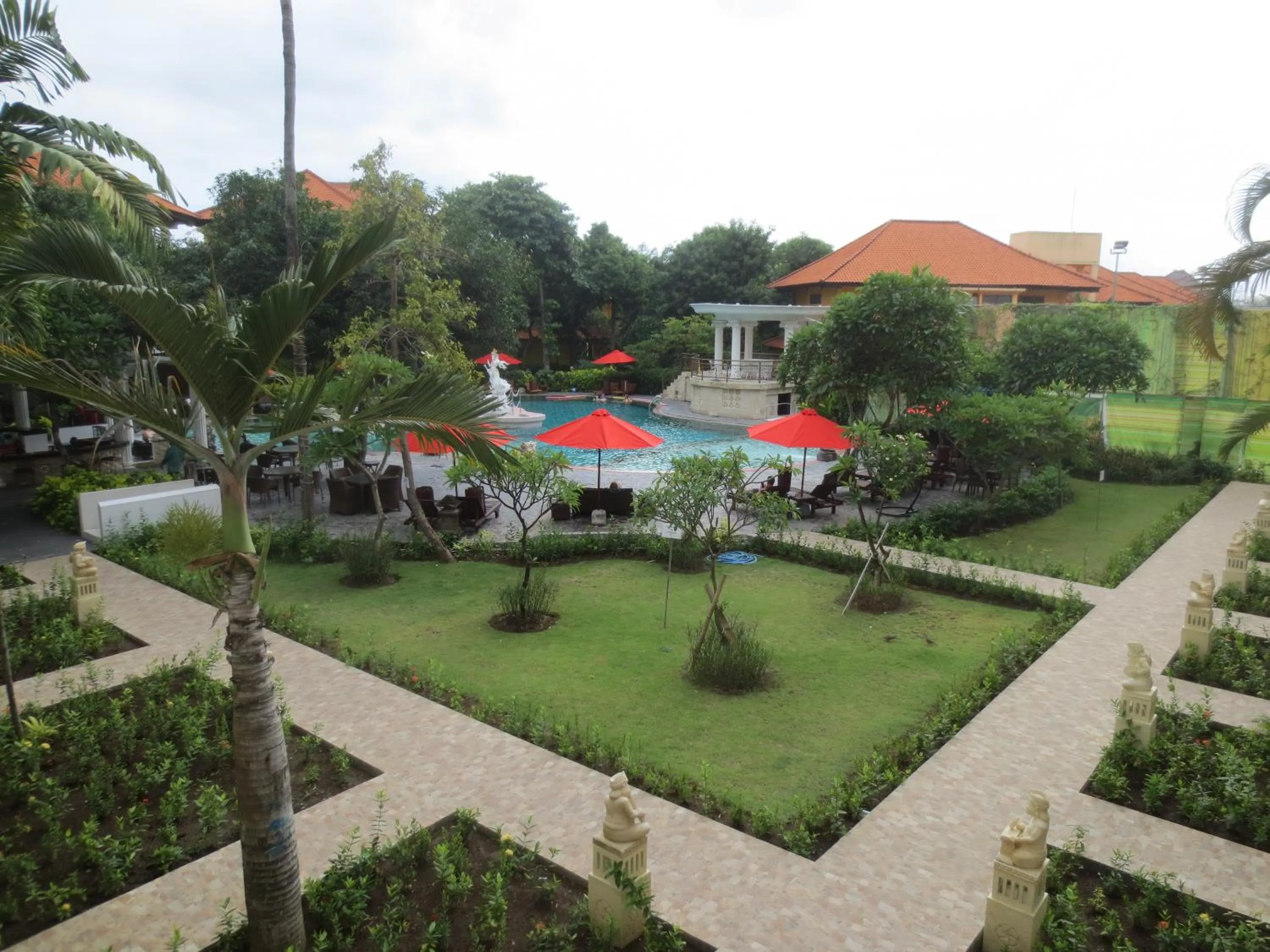 Garden in Melasti Beach Resort & Spa Legian