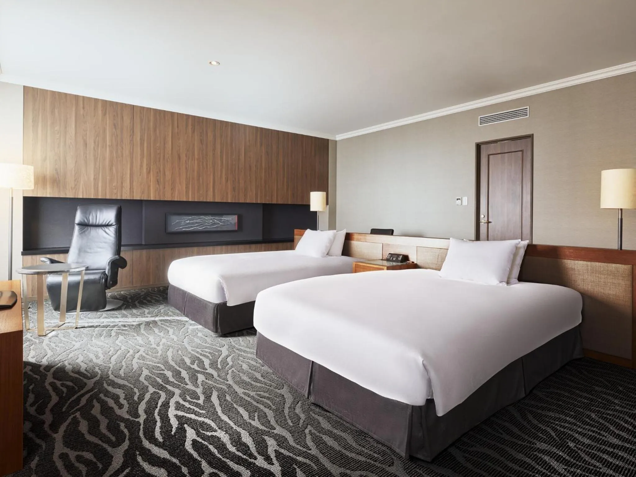 Bedroom, Bed in ANA Crowne Plaza Chitose by IHG