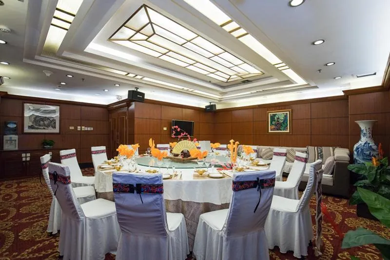 Restaurant/places to eat in Kunming Golden Spring Hotel
