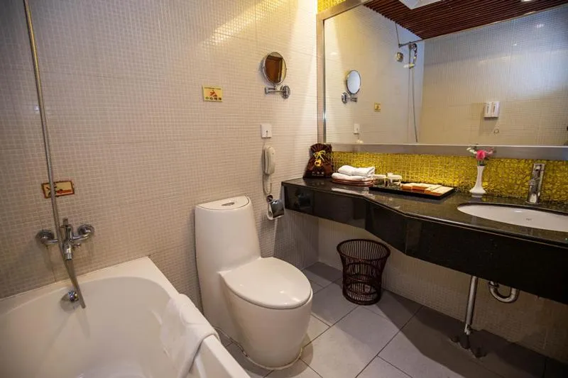 Kunming Golden Spring Hotel