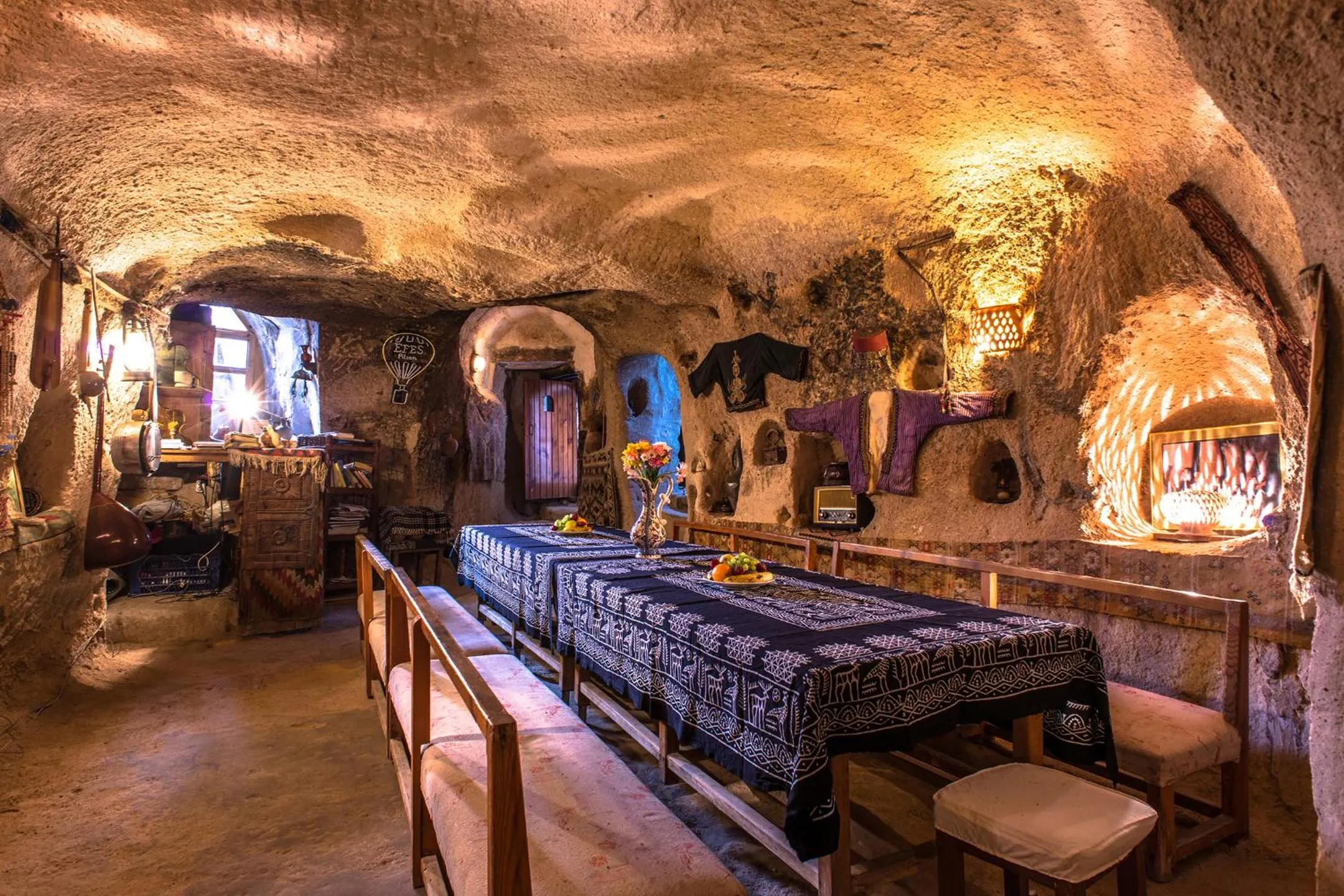 Restaurant/places to eat in Kirkit Hotel