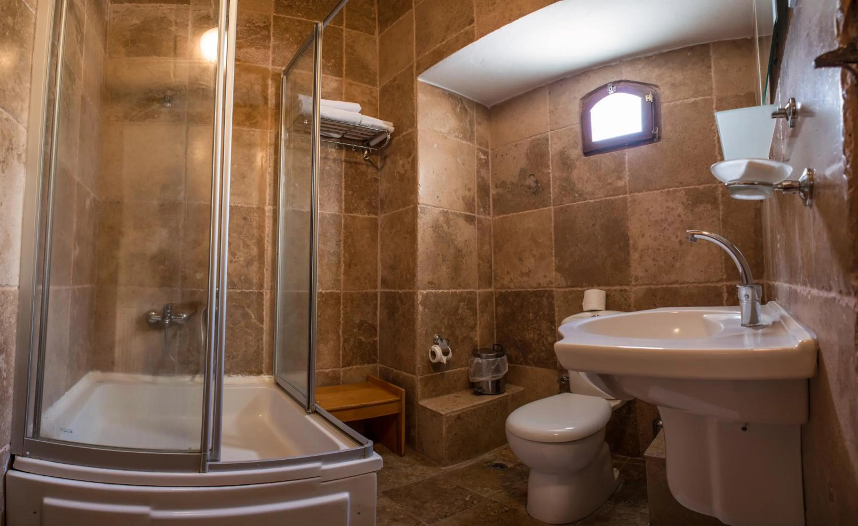 Shower in Kirkit Hotel