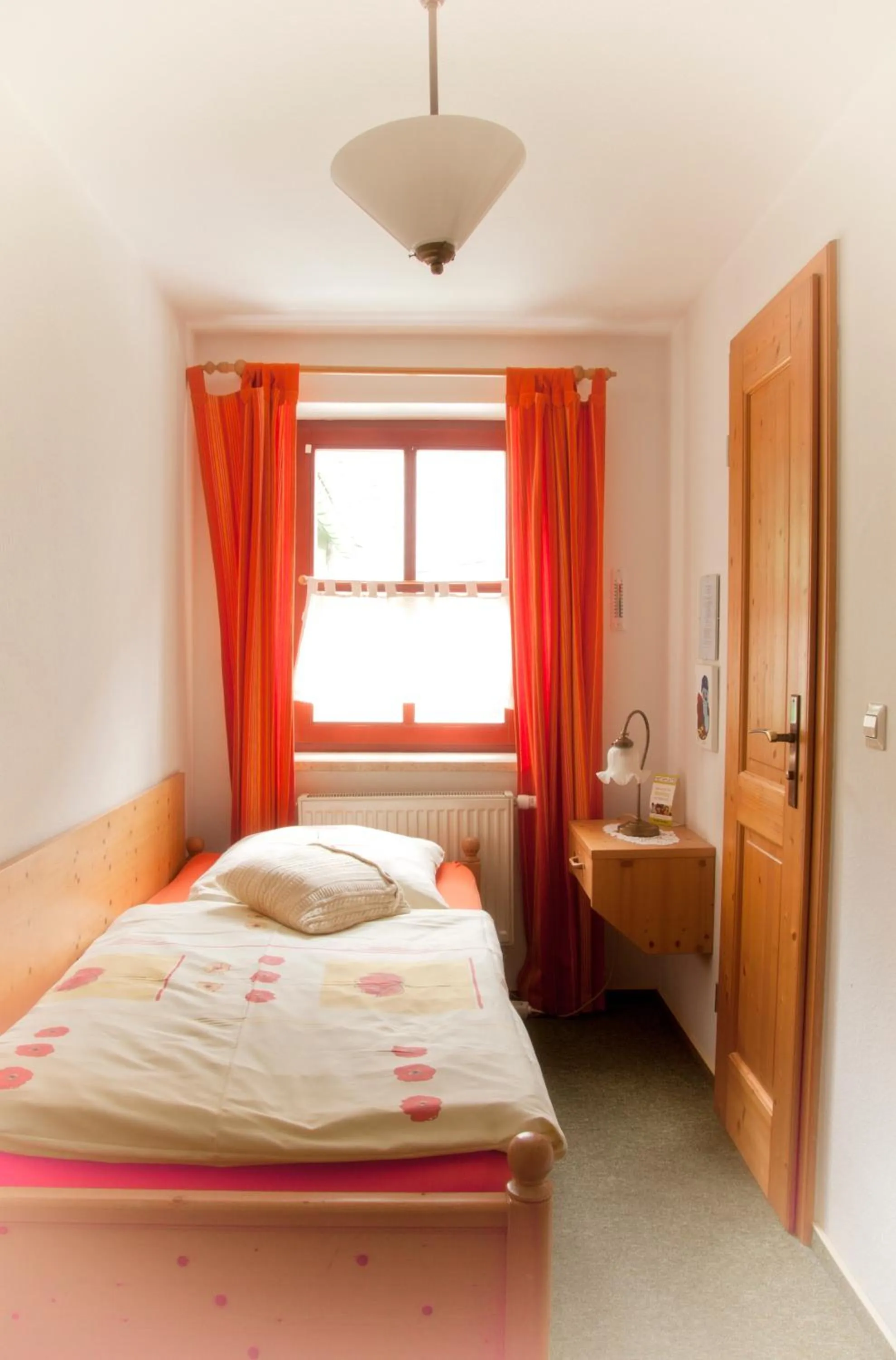 Bedroom in Frühstücks Pension Zum Postillion