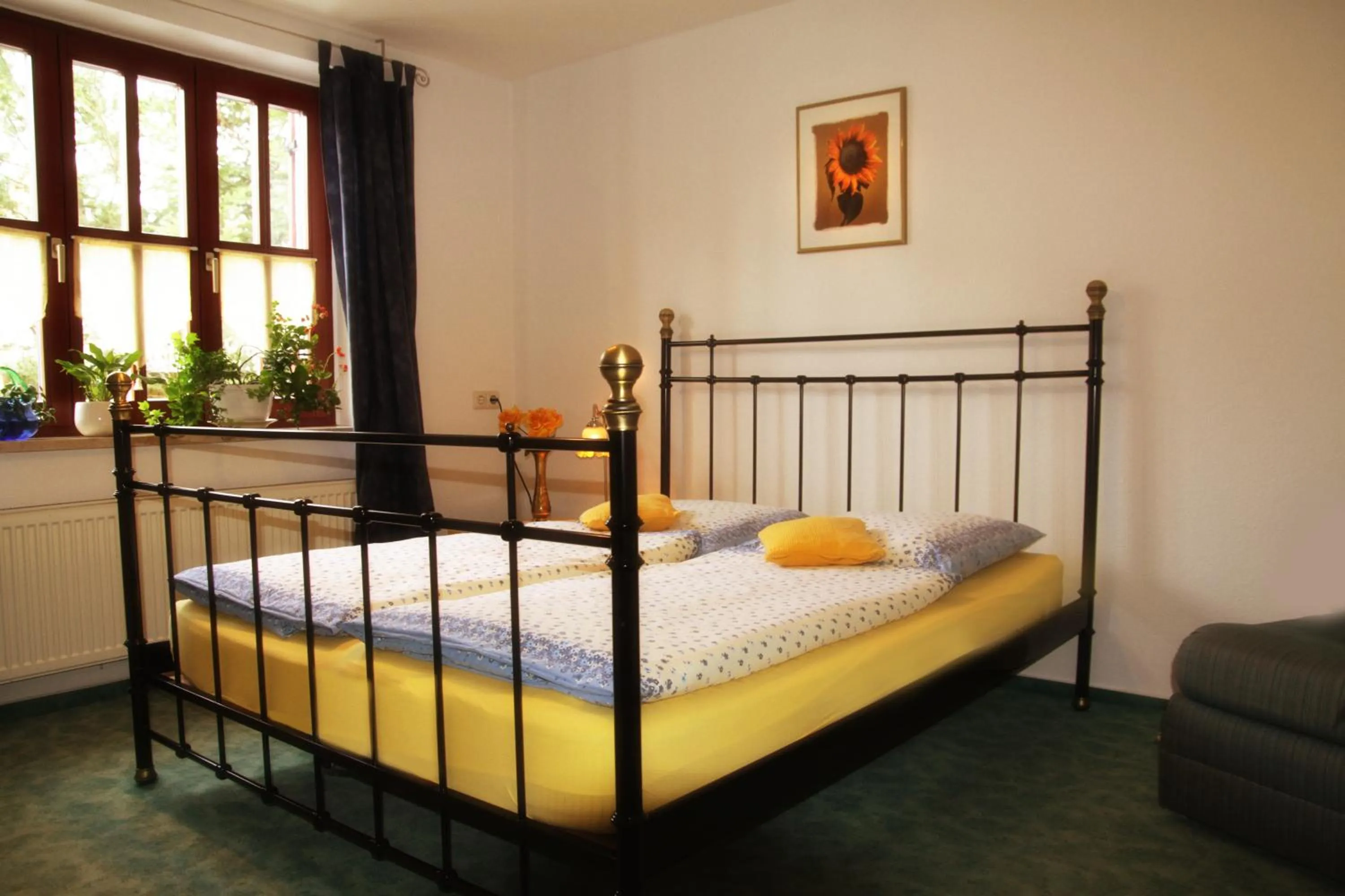 Photo of the whole room in Frühstücks Pension Zum Postillion