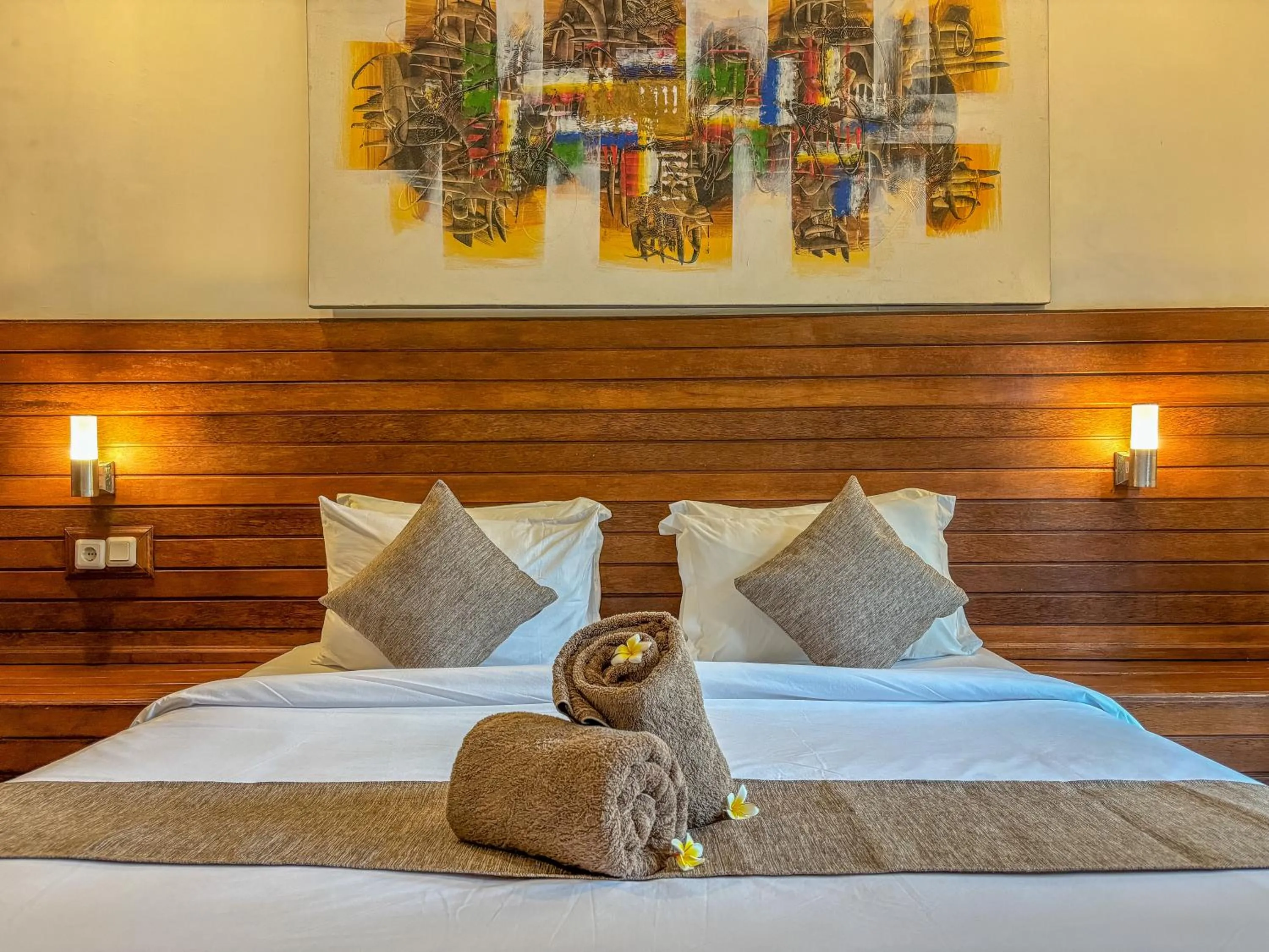 Bed in Singabu Bungalows