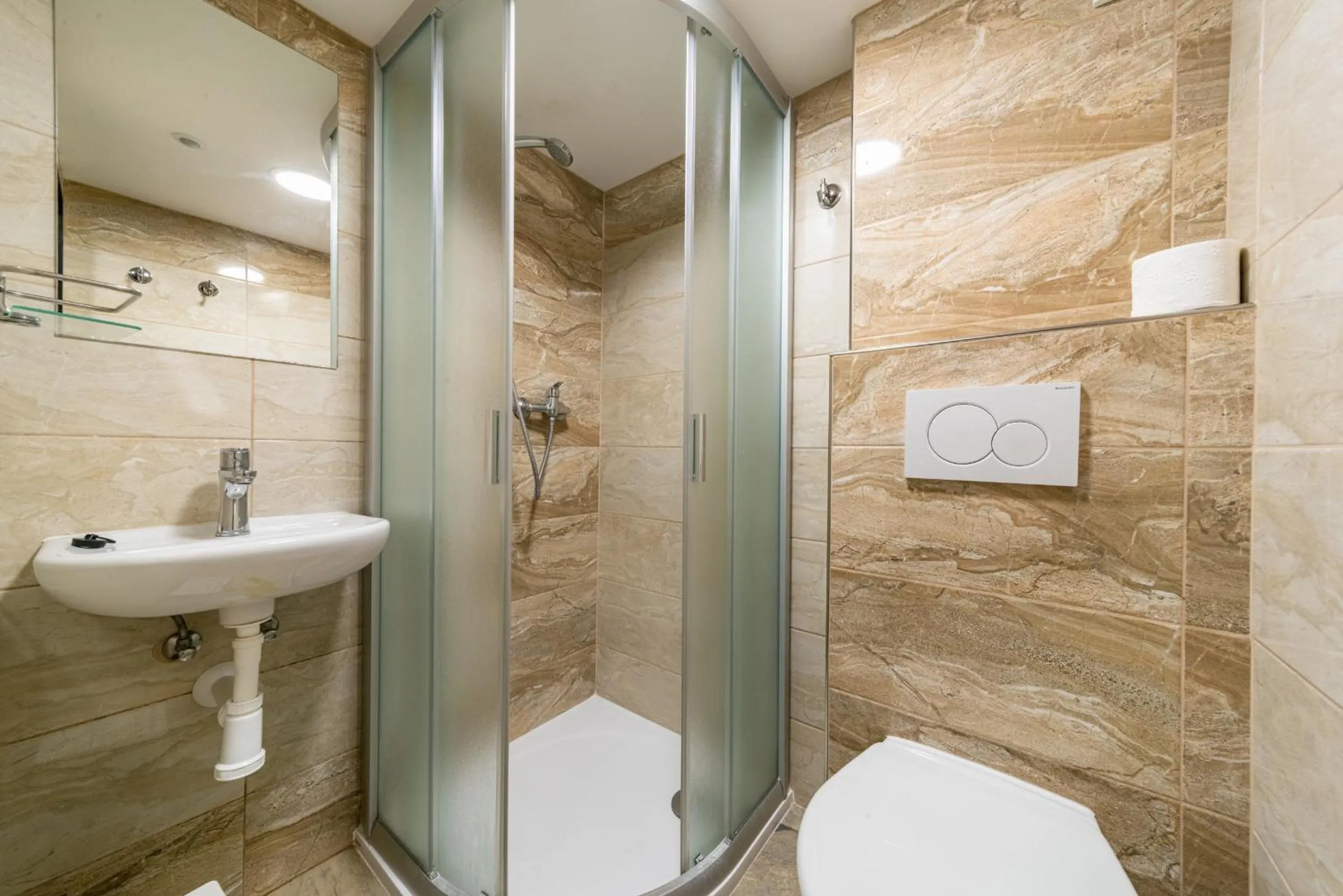 Toilet in Botel Albatros