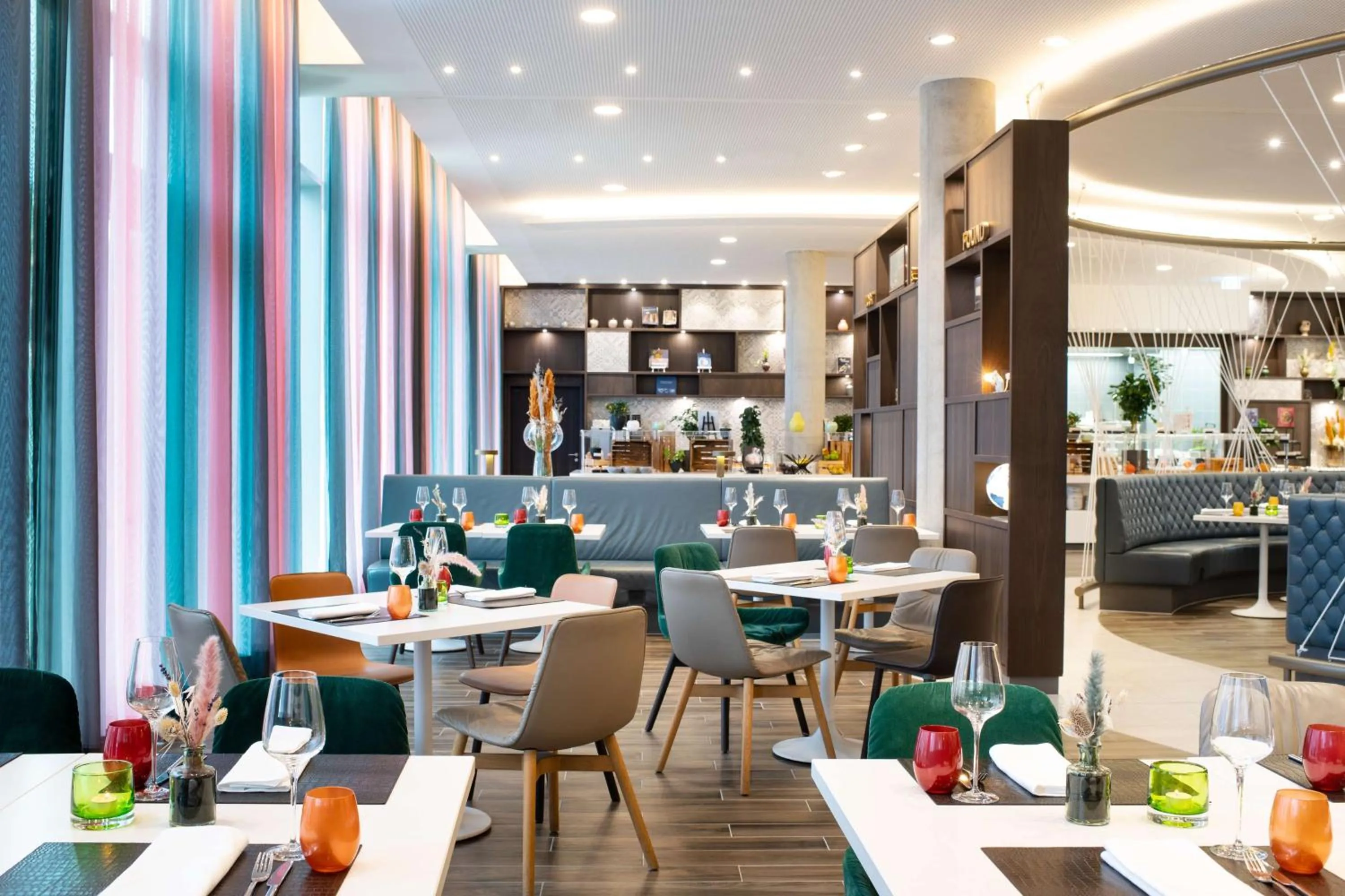 Restaurant/places to eat in Hyatt Place Frankfurt Airport