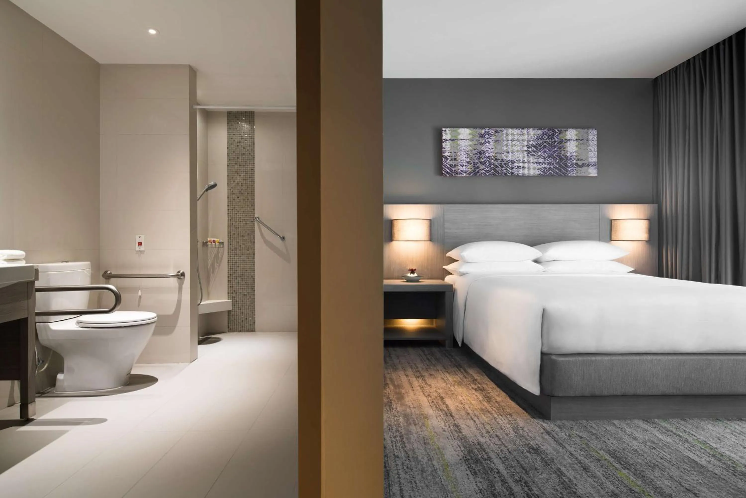 Photo of the whole room, Bed in Hyatt Place Bangkok Sukhumvit 24