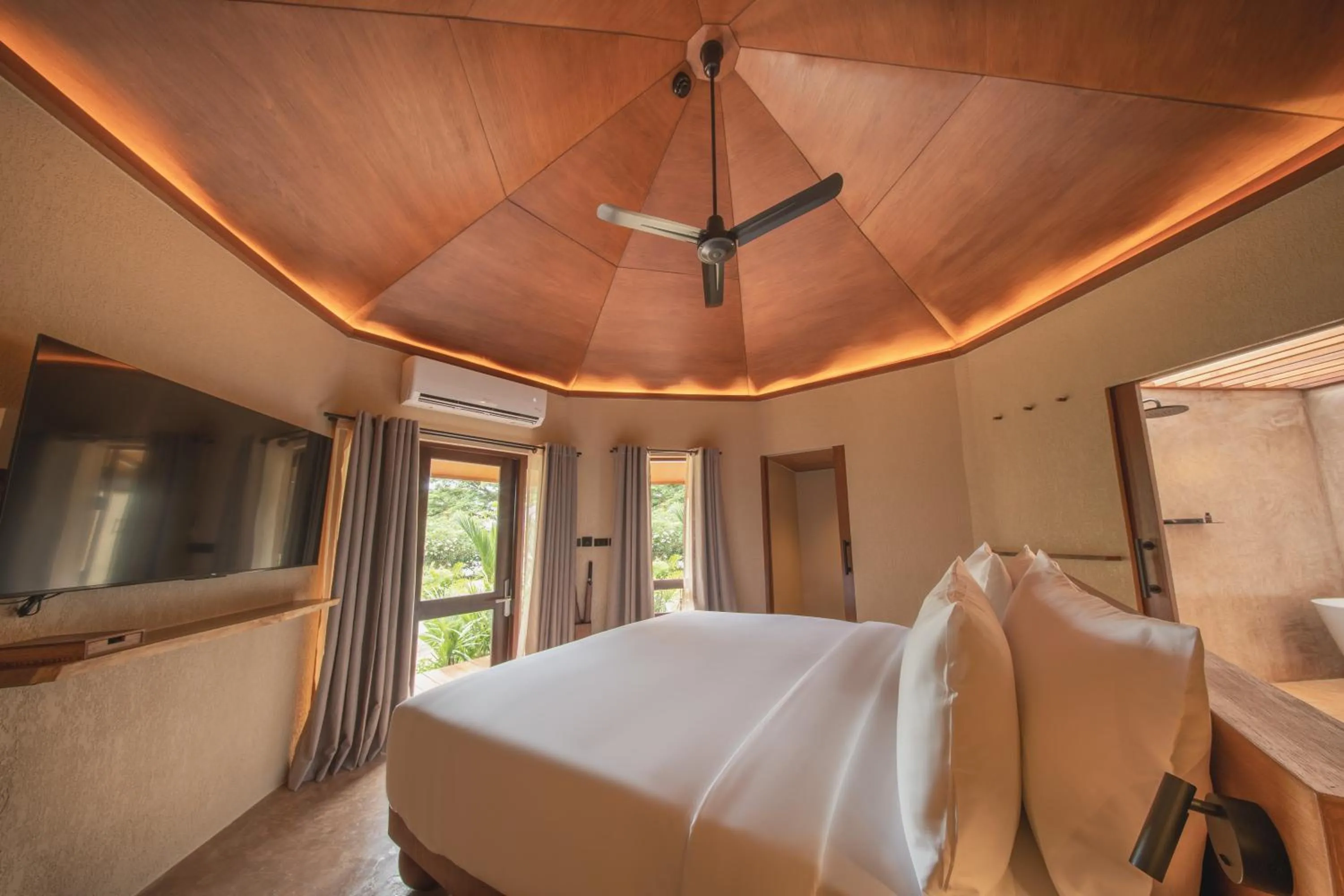 Bed in Kira Baya Koh Samed